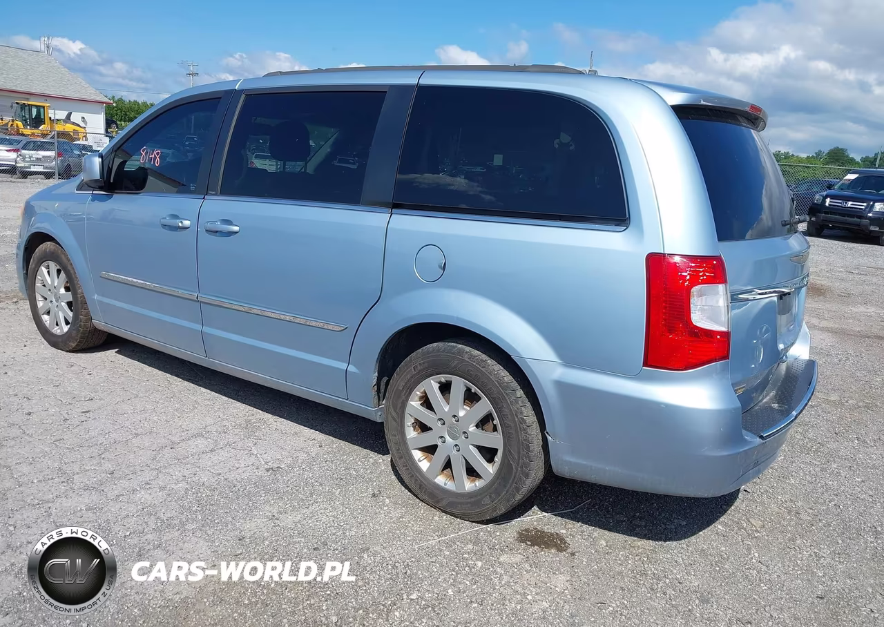 2013 Chrysler Town & Country Touring VIN:2C4RC1BG2DR732009 - 3