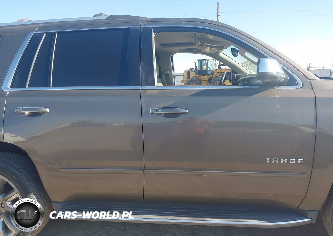2015 Chevrolet Tahoe Ltz VIN:1GNSCCKC1FR596529 - 13