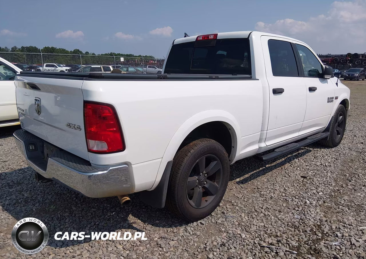 2015 Ram 1500 Outdoorsman VIN:1C6RR7TT8FS505204 - 4