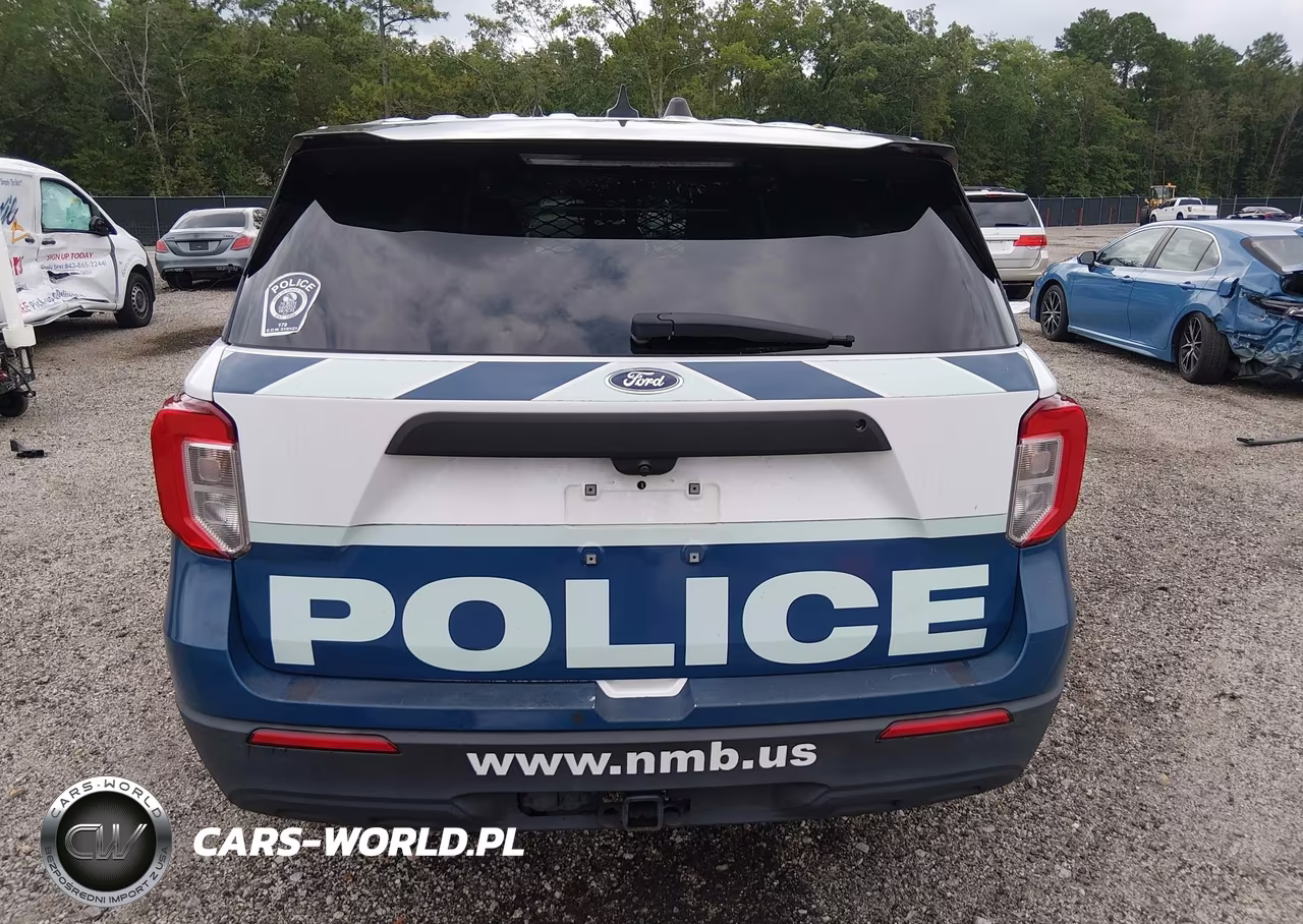 2022 Ford Police Interceptor Utility VIN:1FM5K8AB0NGA09130 - 16