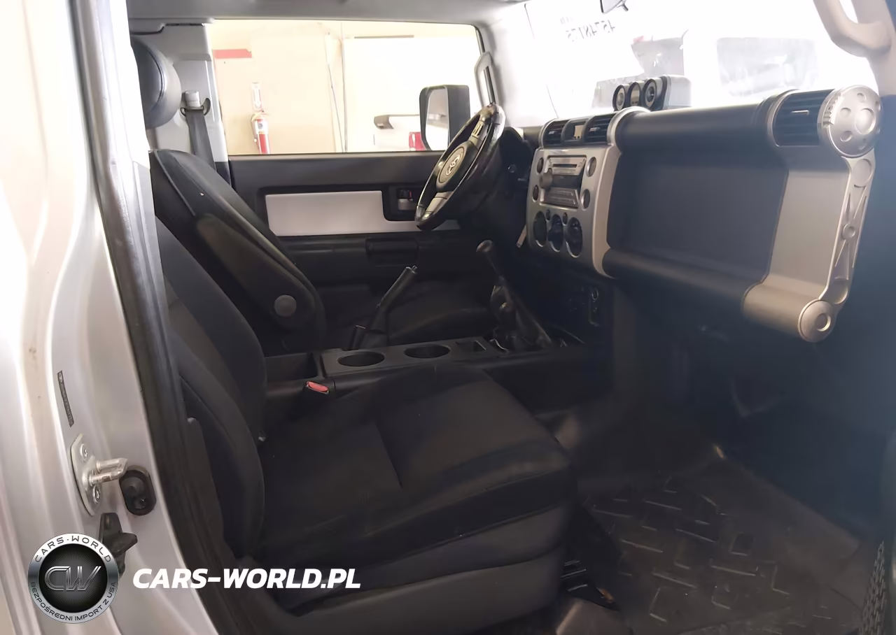 2007 Toyota Fj Cruiser VIN:JTEBU11FX70017156 - 5