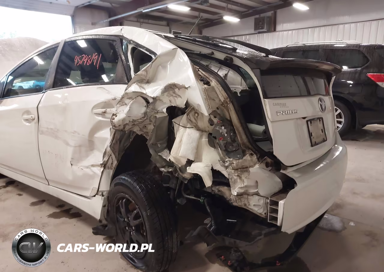 2015 Toyota Prius Four VIN:JTDKN3DU2F1960786 - 6
