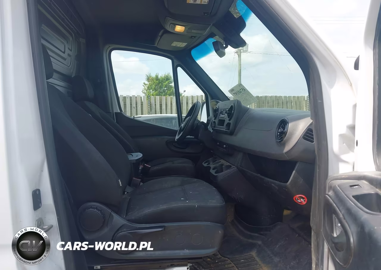 2022 Mercedes-Benz Sprinter 1500 Standard Roof I4 VIN:W1Y70BGY5NT086509 - 5