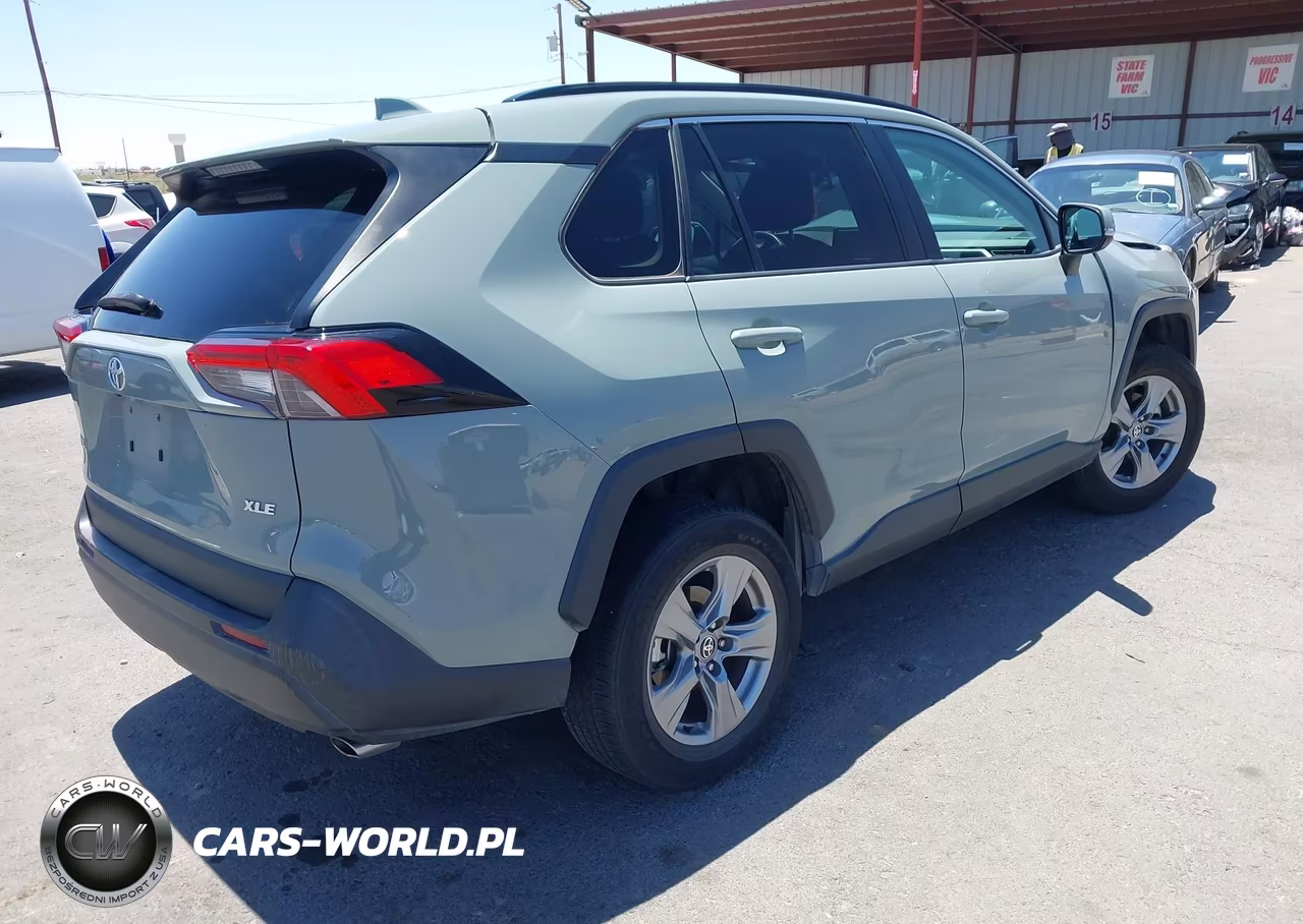 2022 Toyota Rav4 Xle VIN:2T3W1RFV1NW190652 - 4