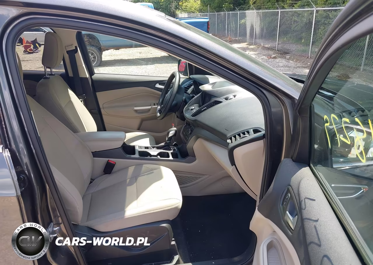 2019 Ford Escape Se VIN:1FMCU0GD2KUA95131 - 5