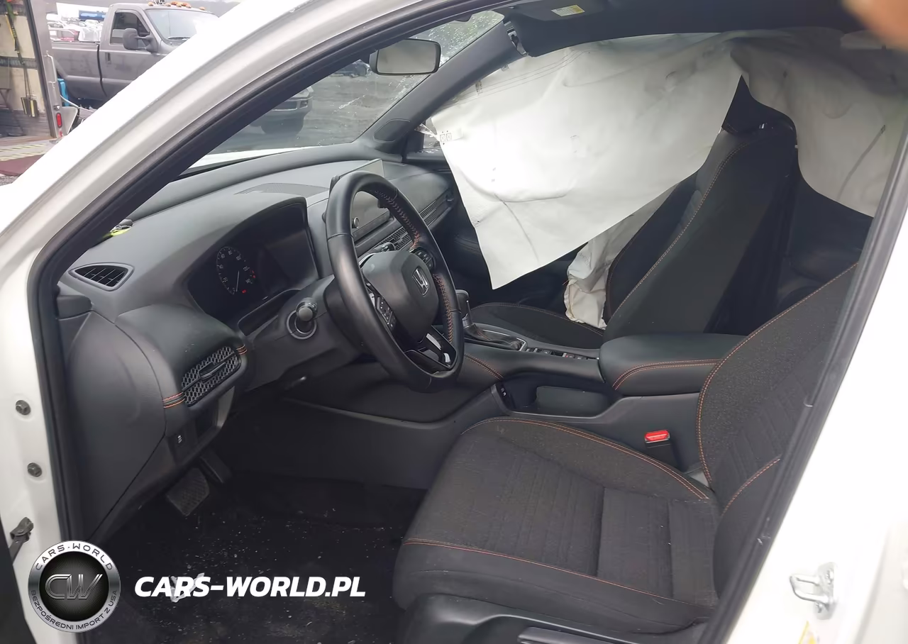 2025 Honda Hr-V Awd Sport VIN:3CZRZ2H58SM761135 - 5