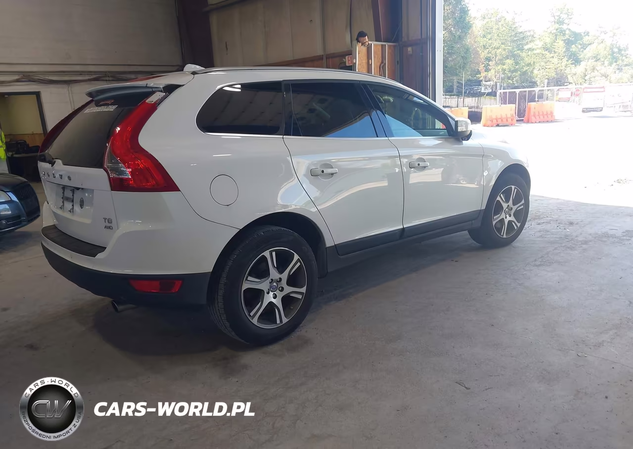 2012 Volvo Xc60 T6 Platinum VIN:YV4902DZ8C2242293 - 4