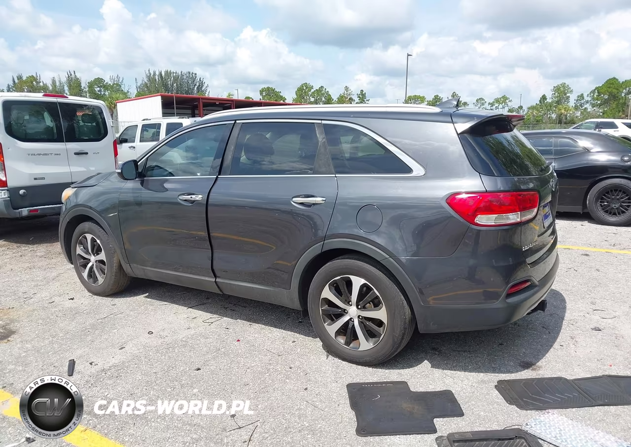 2018 Kia Sorento 3.3L Ex VIN:5XYPH4A50JG374712 - 3