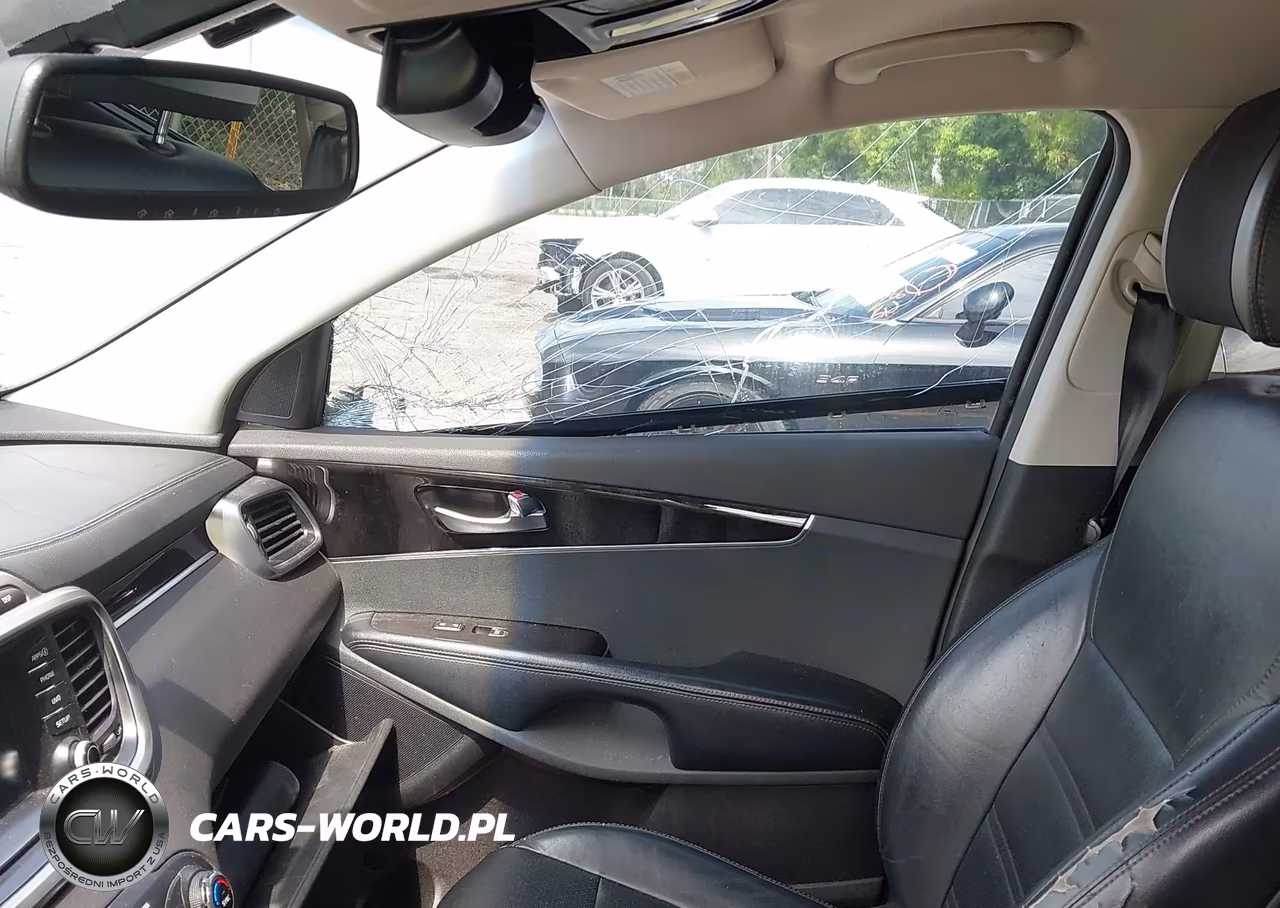 2018 Kia Sorento 3.3L Ex VIN:5XYPH4A50JG374712 - 5