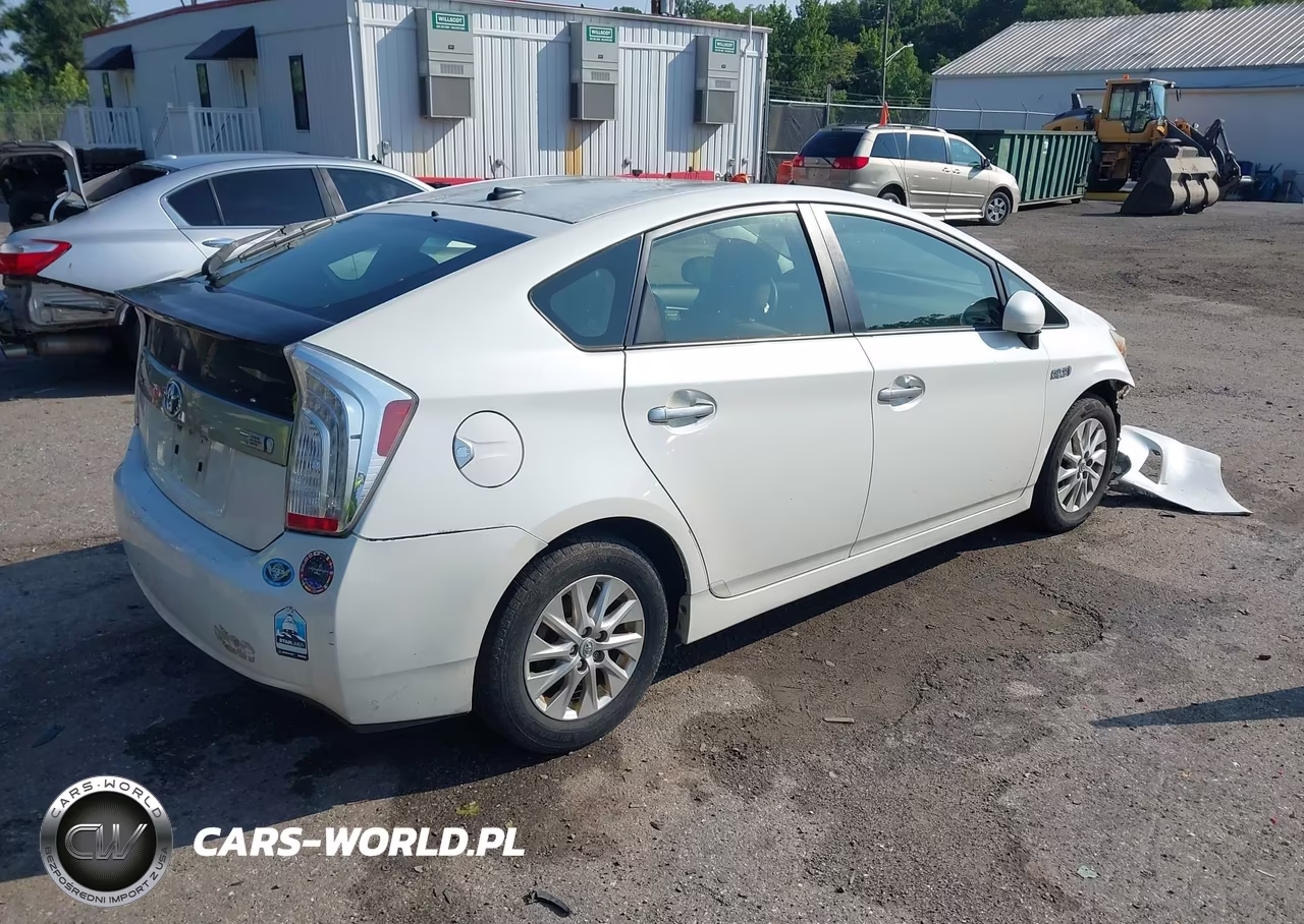 2014 Toyota Prius Plug-In VIN:JTDKN3DP4E3060128 - 4
