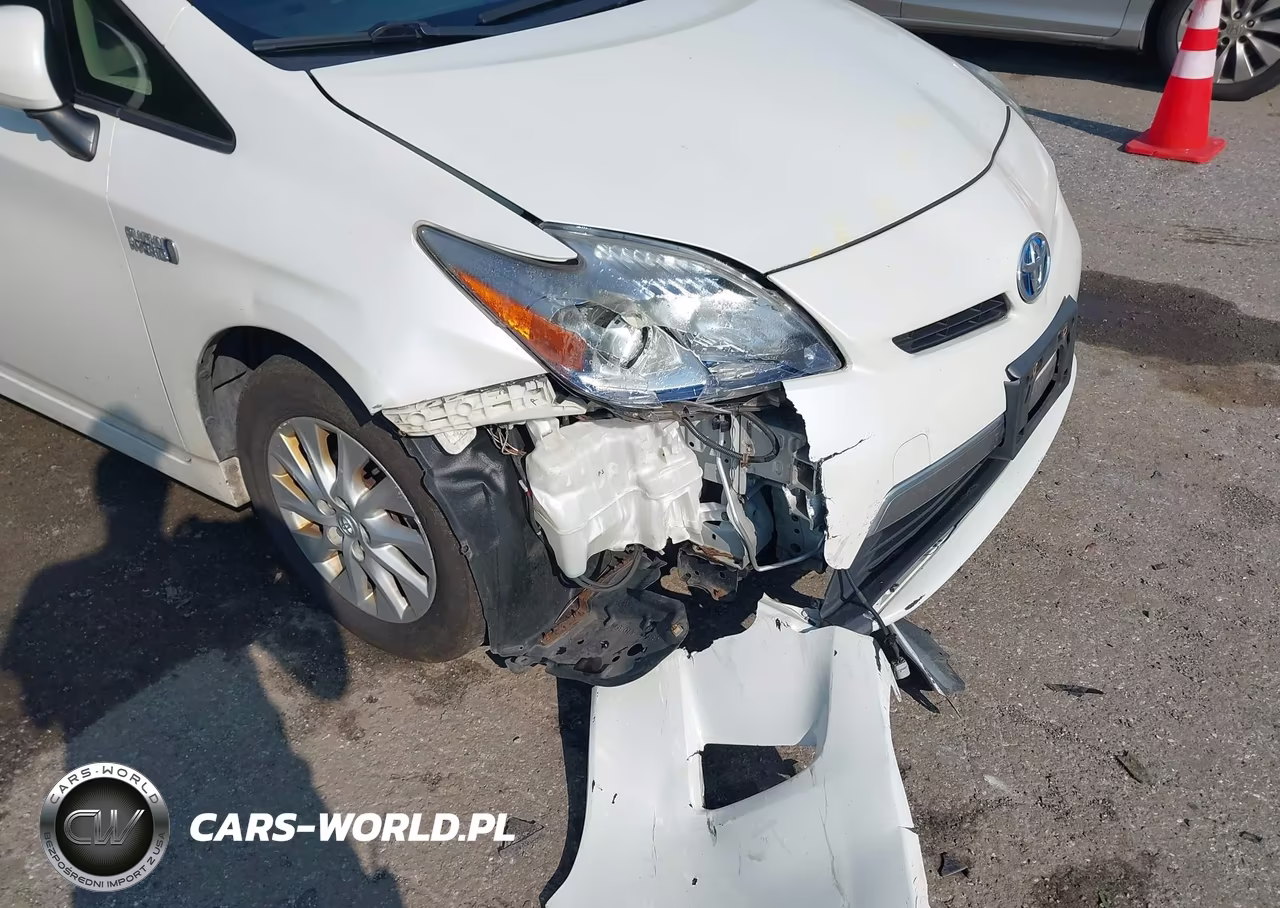 2014 Toyota Prius Plug-In VIN:JTDKN3DP4E3060128 - 6