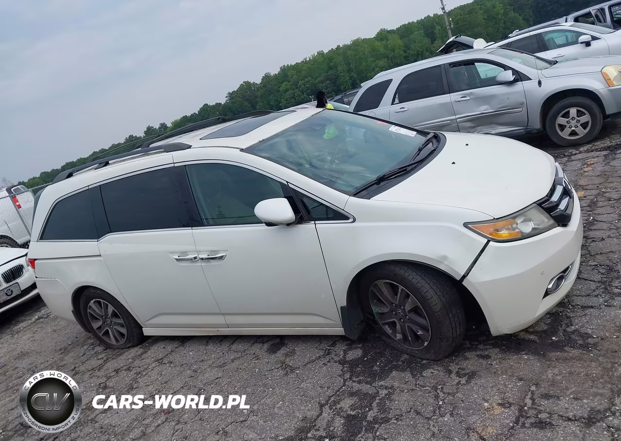 2015 Honda Odyssey Touring-Touring Elite VIN:5FNRL5H97FB024997 - 13