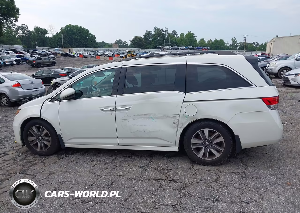 2015 Honda Odyssey Touring-Touring Elite VIN:5FNRL5H97FB024997 - 14