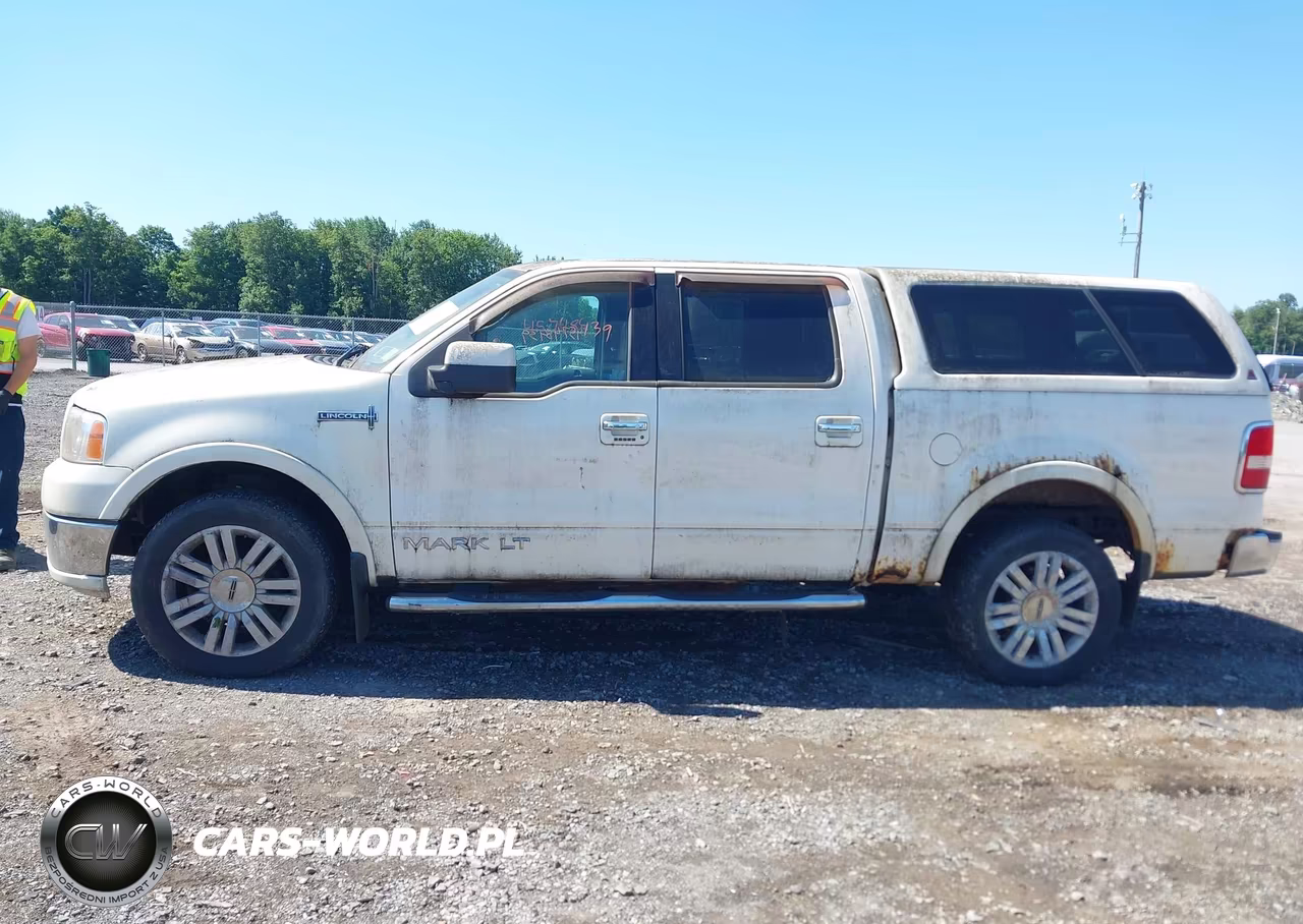 2008 Lincoln Mark Lt VIN:5LTPW18508FJ01130 - 14