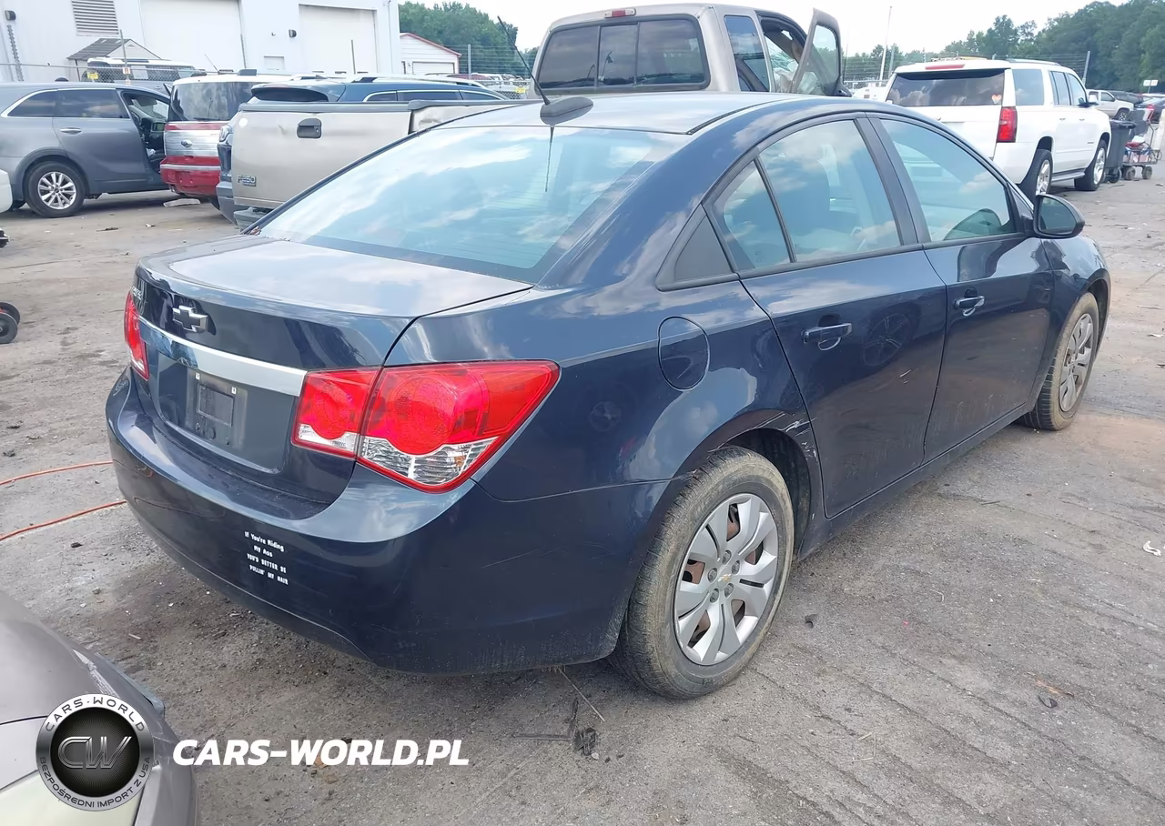 2015 Chevrolet Cruze Ls Auto VIN:1G1PA5SH1F7290396 - 4
