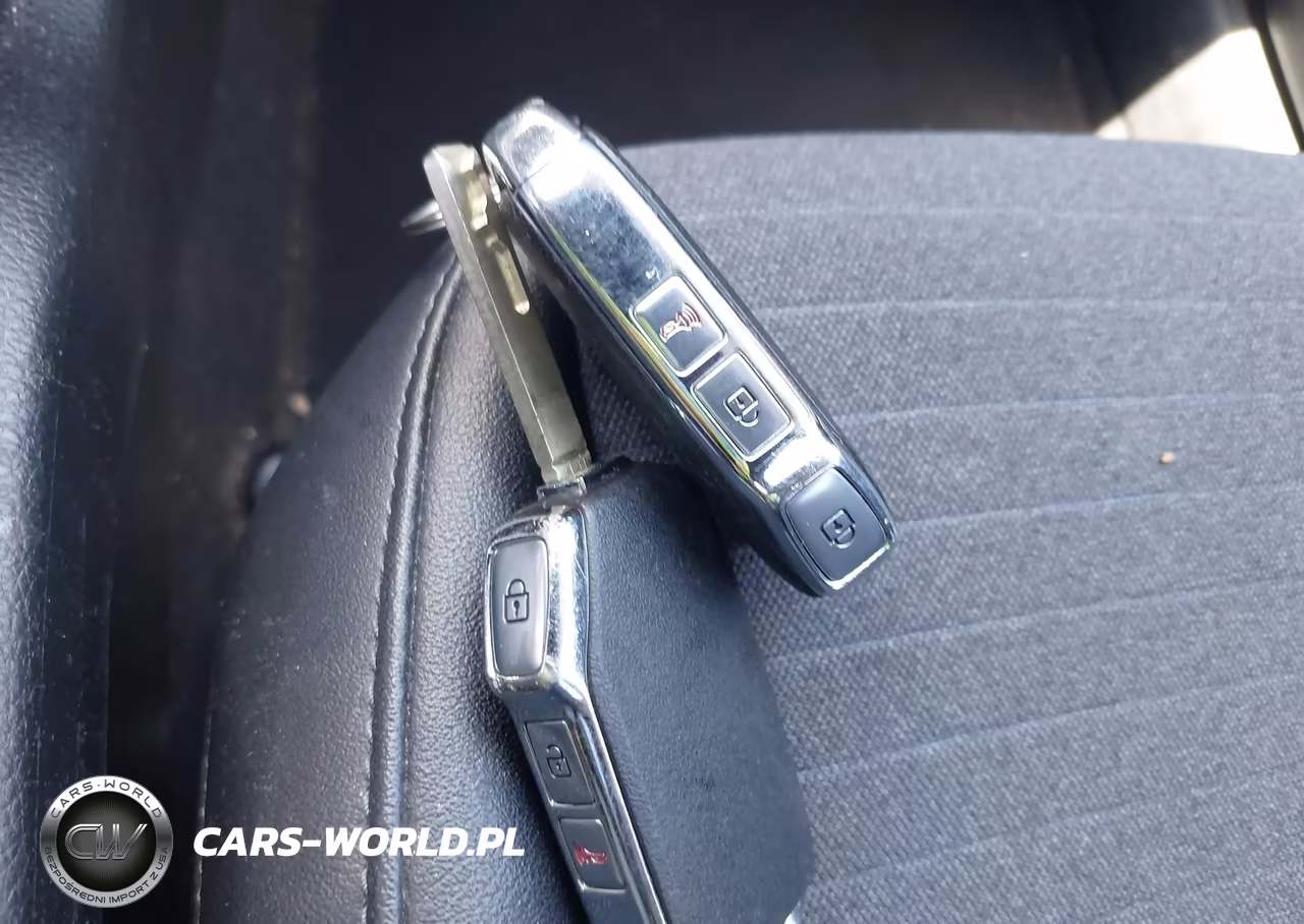 2021 Kia Seltos S VIN:KNDEU2AA1M7044664 - 11