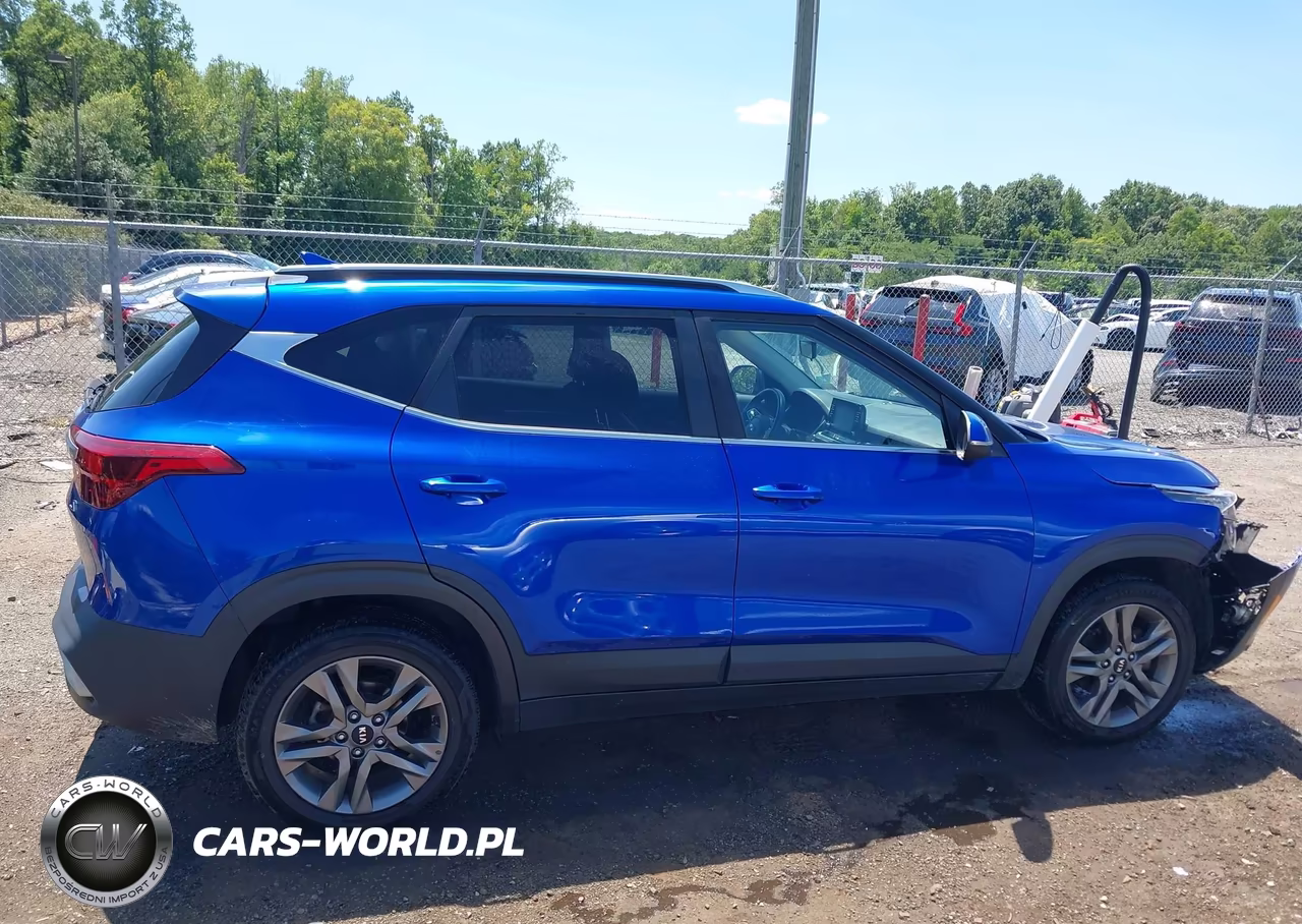 2021 Kia Seltos S VIN:KNDEU2AA1M7044664 - 13