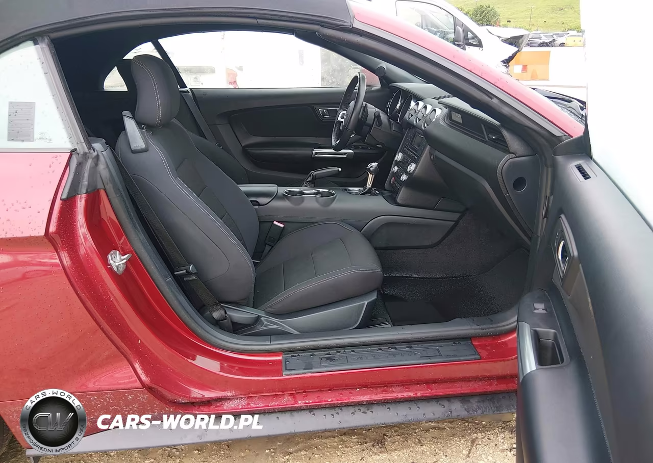 2015 Ford Mustang V6 VIN:1FATP8EM6F5341536 - 5