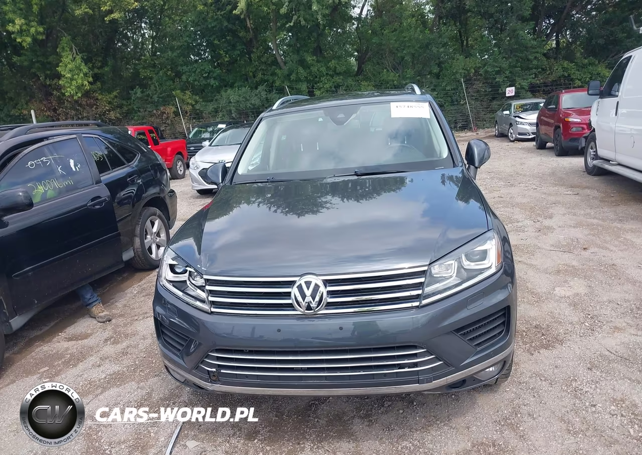2016 Volkswagen Touareg Tdi Lux VIN:WVGEP9BP2GD001200 - 12