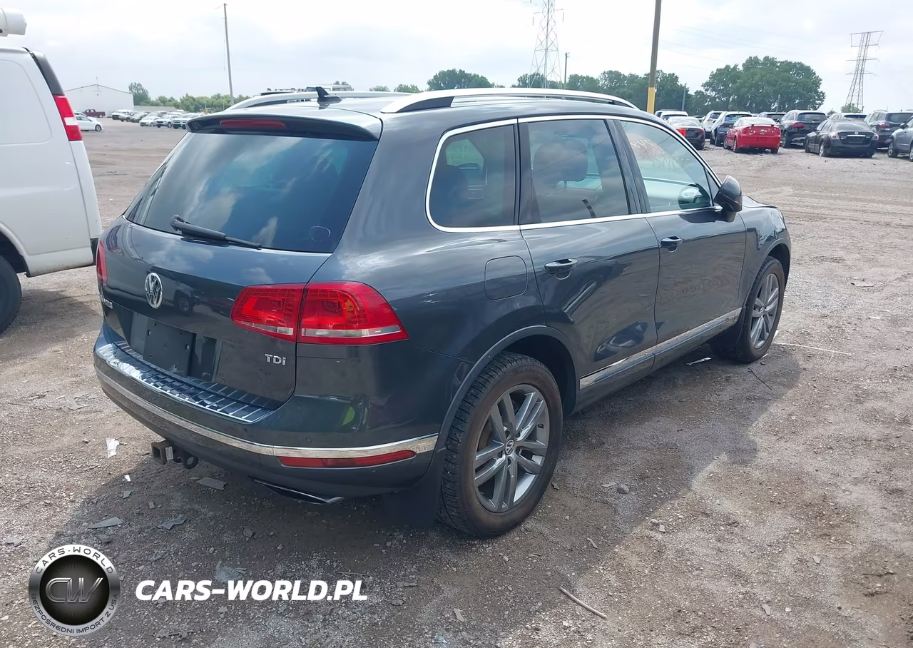 2016 Volkswagen Touareg Tdi Lux VIN:WVGEP9BP2GD001200 - 4