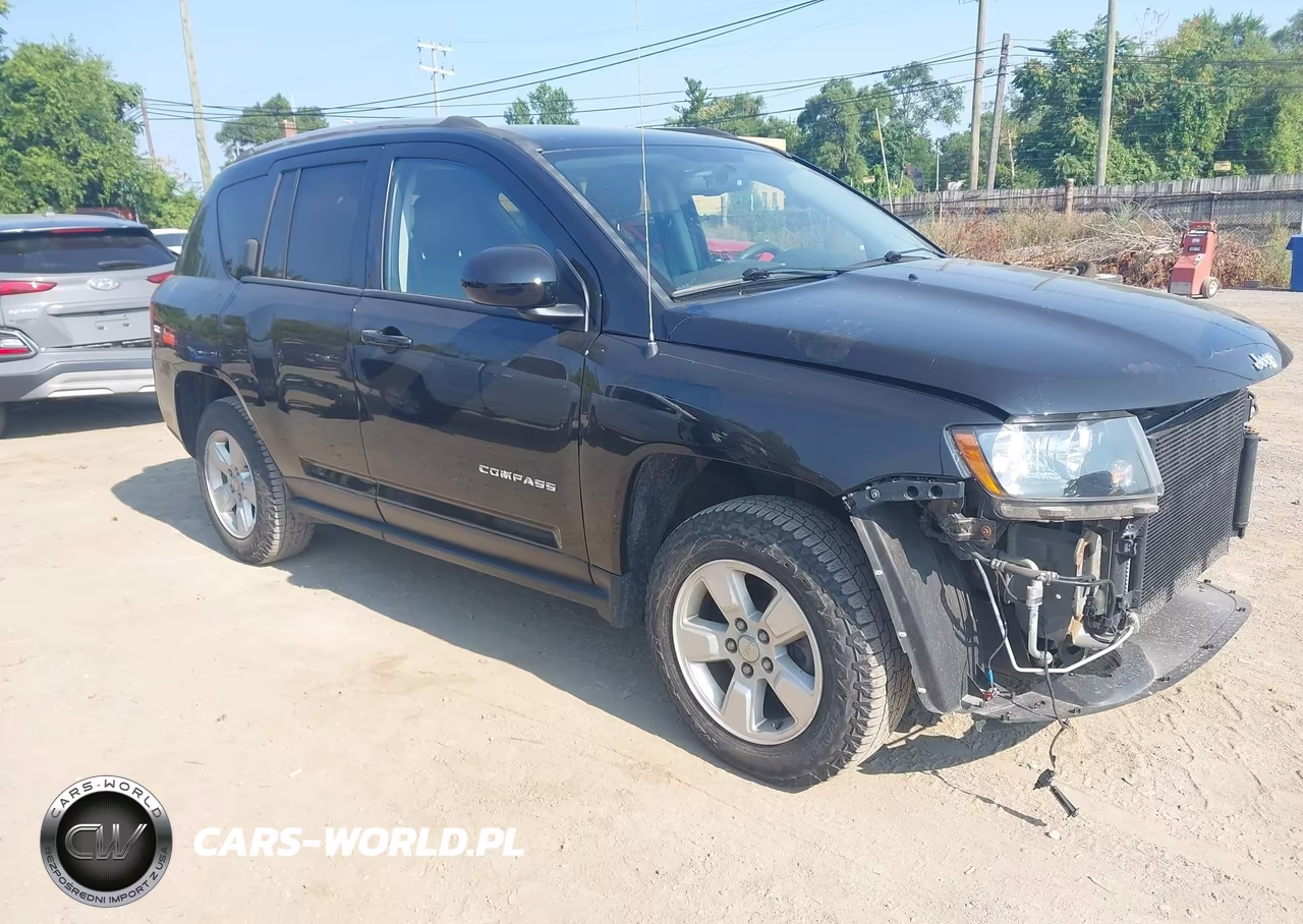 2017 Jeep Compass Latitude – zdjęcie 1 z 17