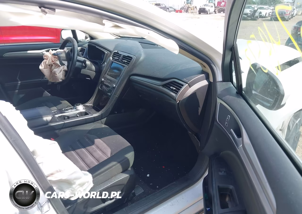 2019 Ford Fusion Hybrid Se VIN:3FA6P0LU0KR210725 - 5