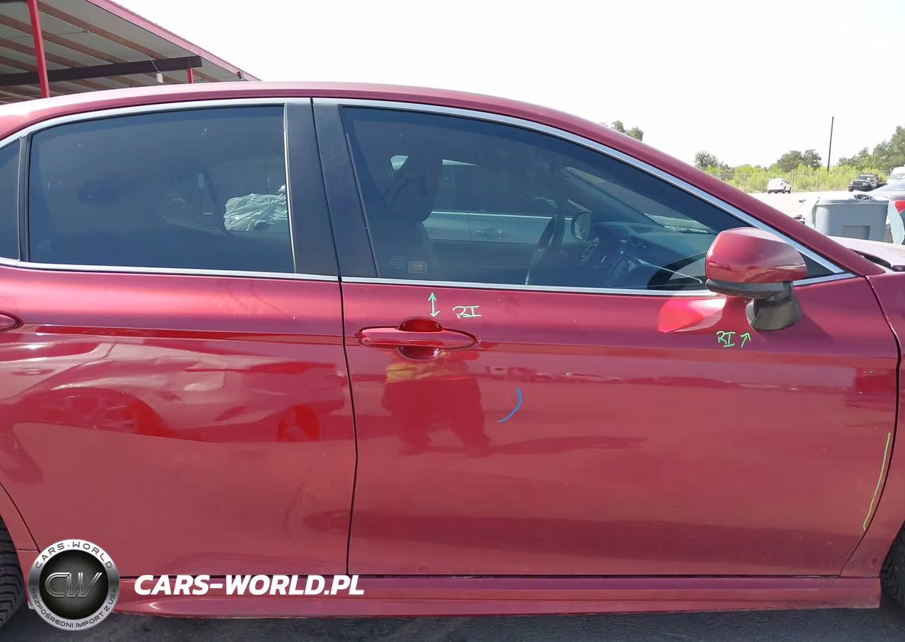 2018 Toyota Camry Se VIN:4T1B11HK4JU630160 - 13