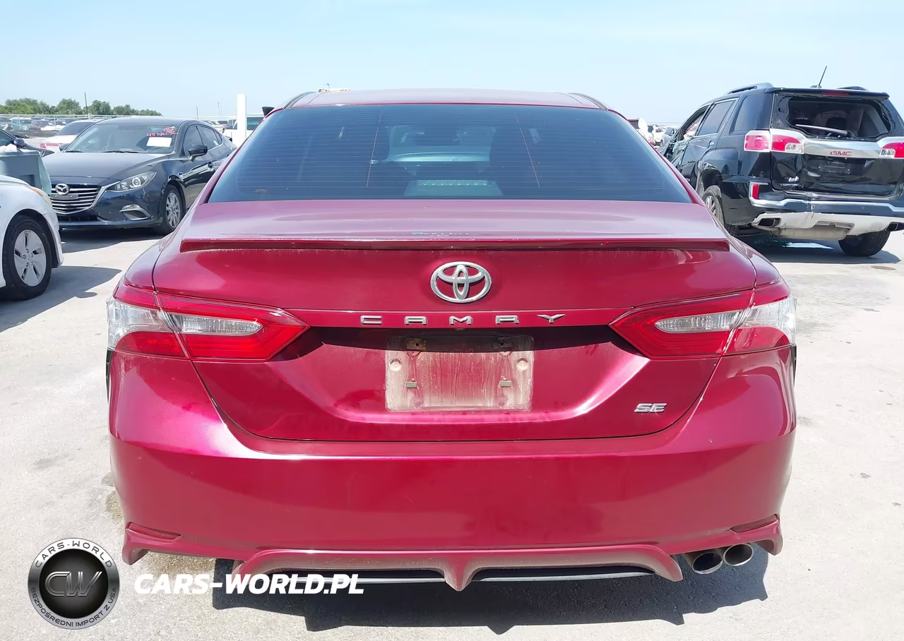 2018 Toyota Camry Se VIN:4T1B11HK4JU630160 - 16