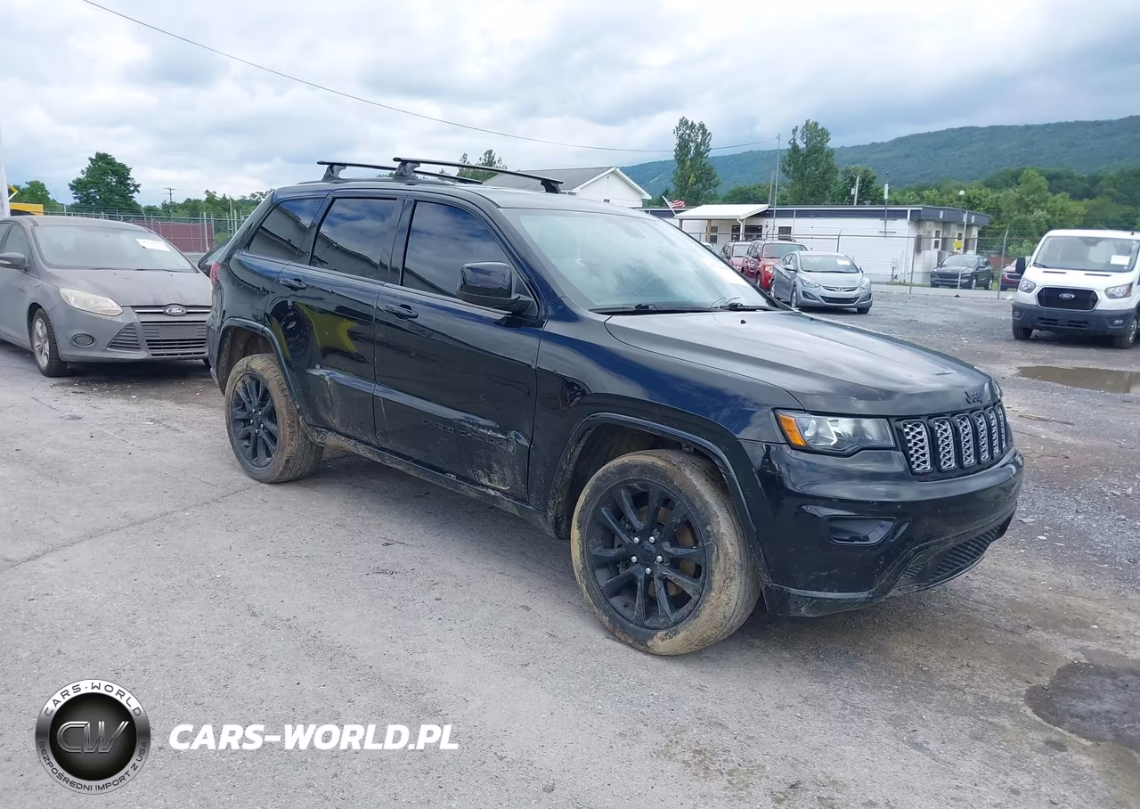 2021 Jeep Grand Cherokee Laredo X 4X4 – zdjęcie 1 z 16