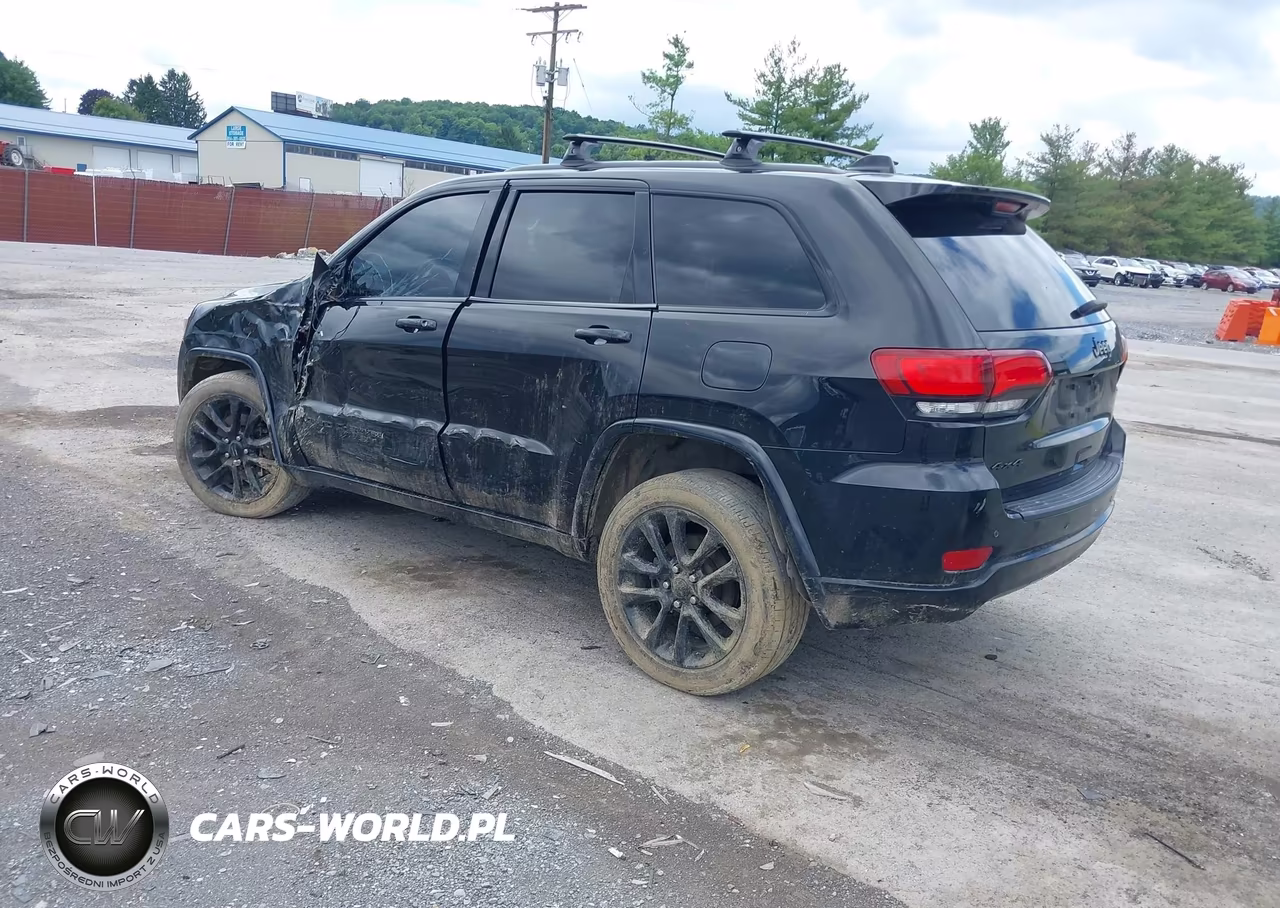 2021 Jeep Grand Cherokee Laredo X 4X4 VIN:1C4RJFAG1MC542053 - 3