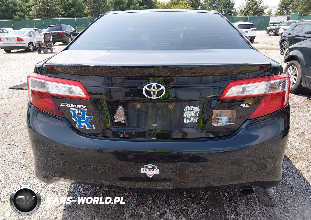 2014 Toyota Camry Se VIN:4T1BF1FK7EU316447 - 16