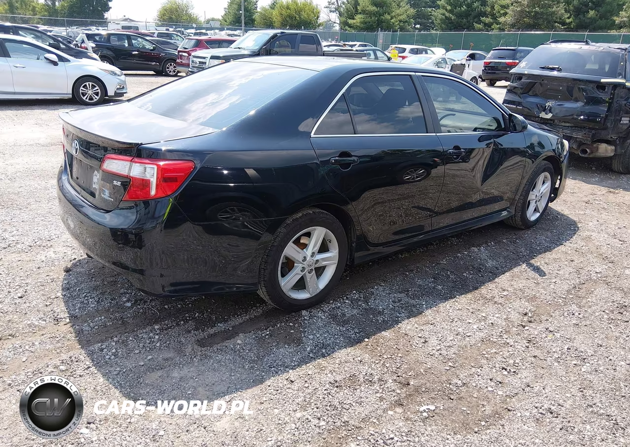 2014 Toyota Camry Se VIN:4T1BF1FK7EU316447 - 4