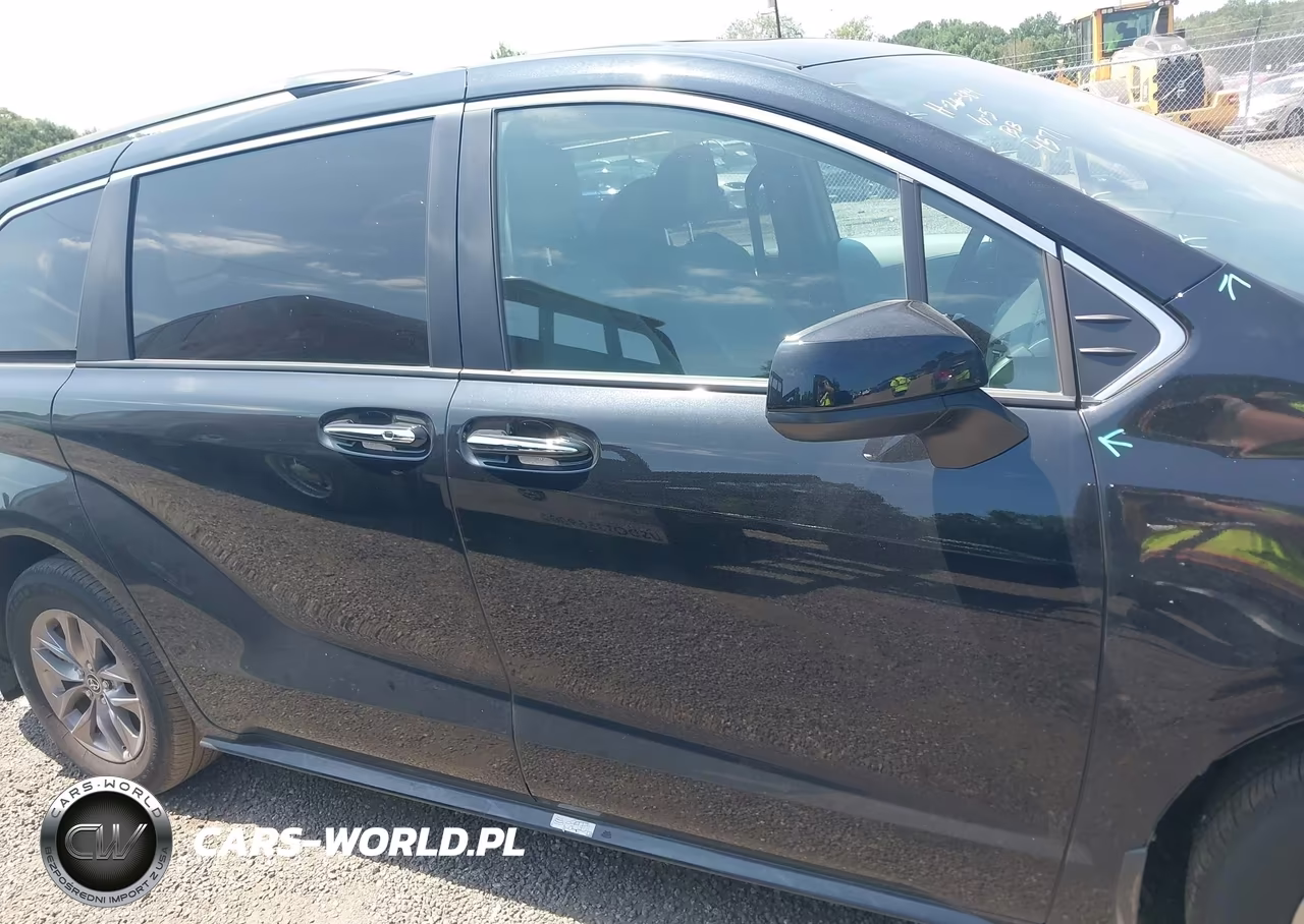 2025 Toyota Sienna Xle VIN:5TDYRKEC3SS284571 - 13