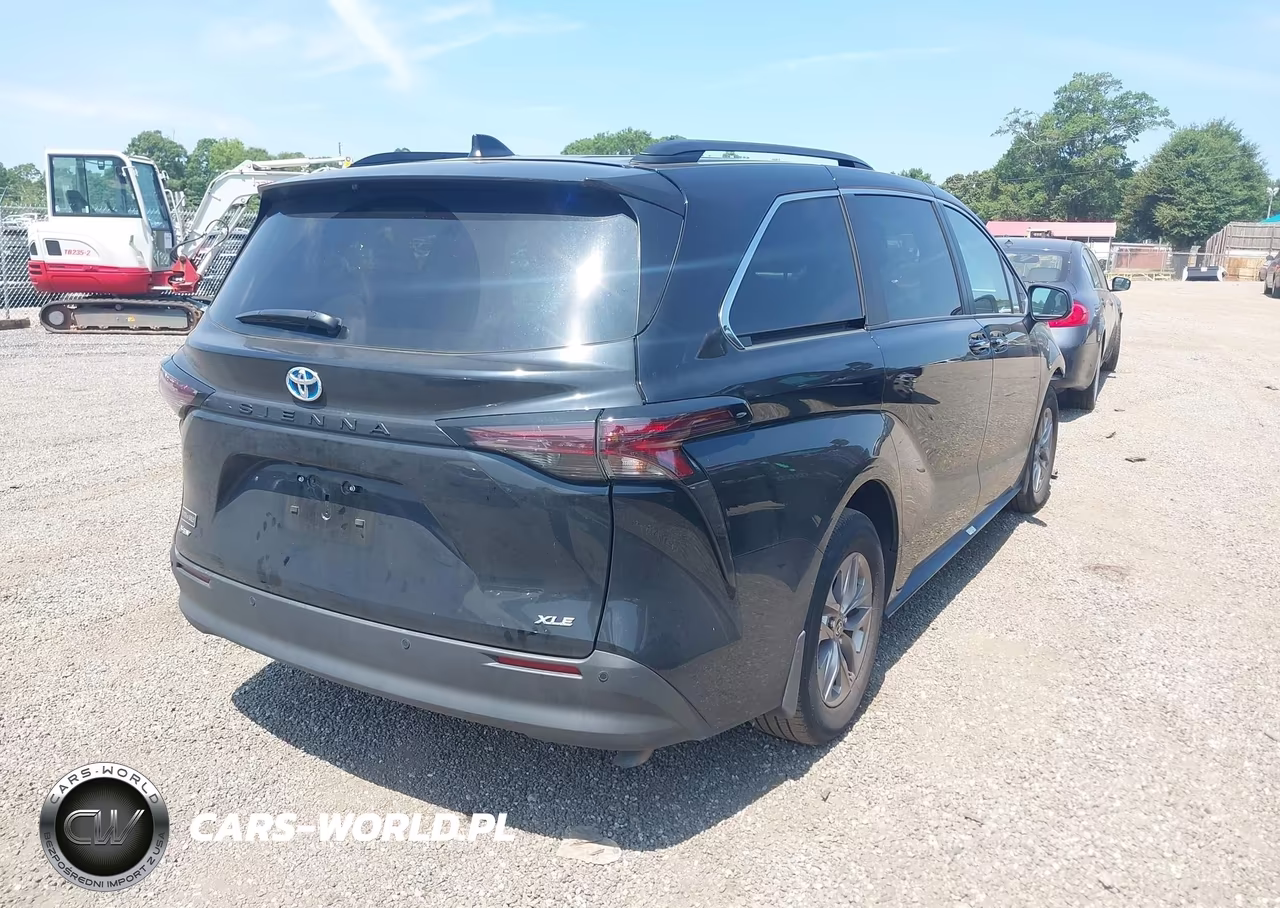 2025 Toyota Sienna Xle VIN:5TDYRKEC3SS284571 - 4