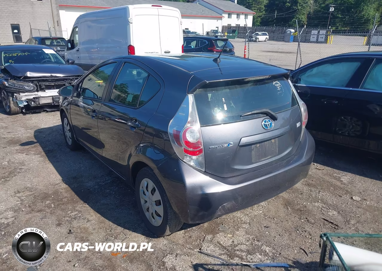 2014 Toyota Prius C One VIN:JTDKDTB33E1559470 - 3