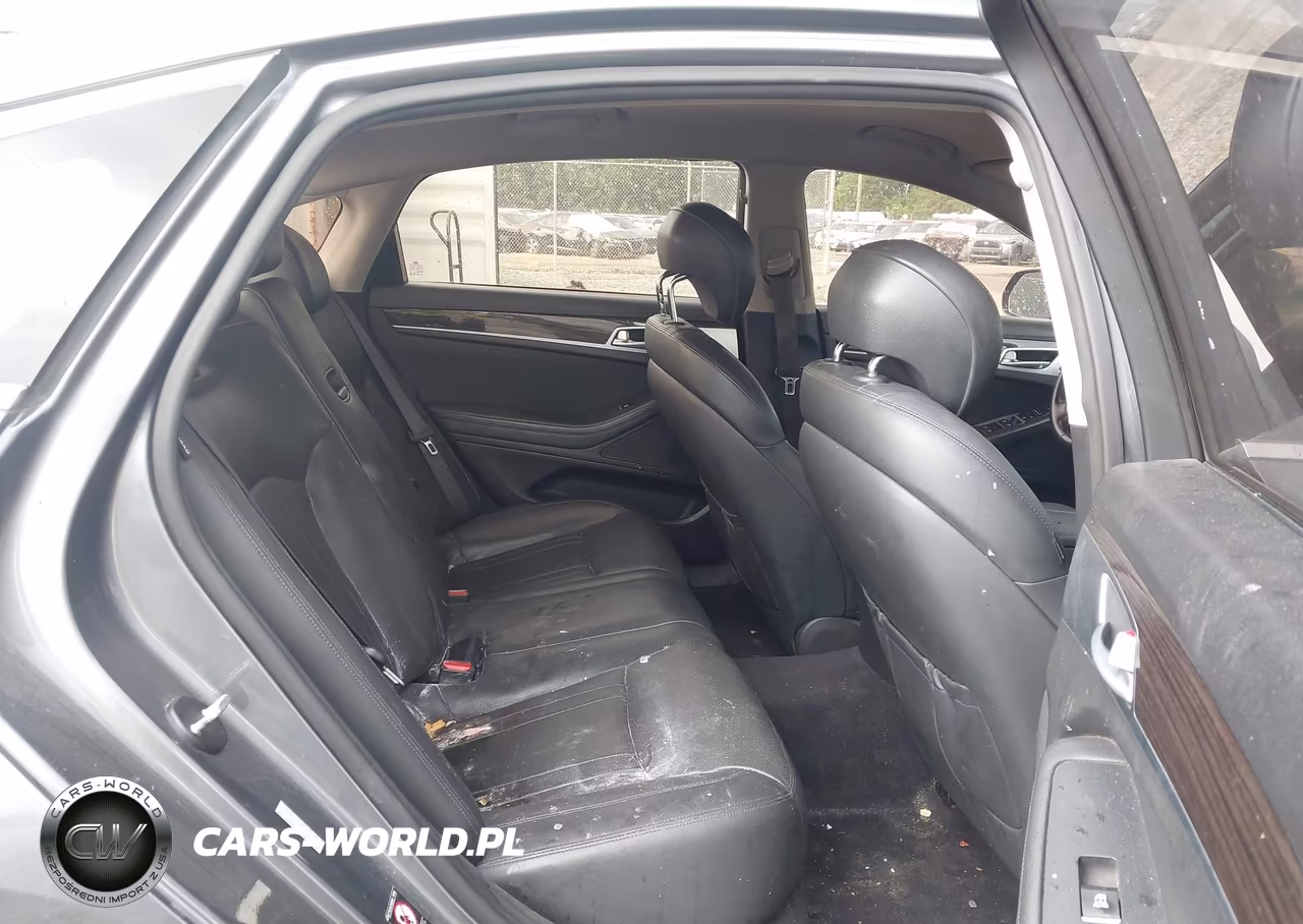 2015 Hyundai Genesis 3.8 VIN:KMHGN4JE1FU078303 - 8