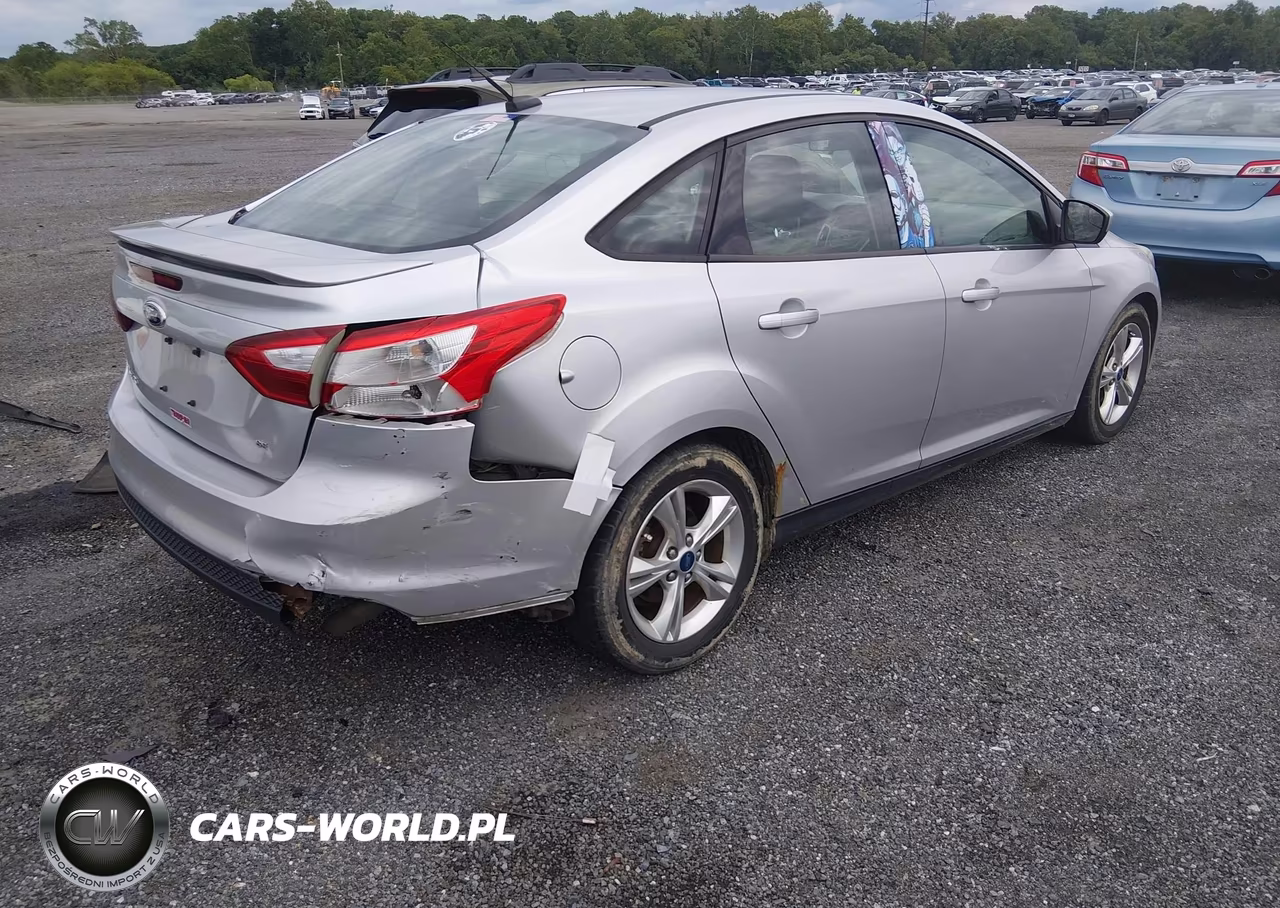 2012 Ford Focus Se VIN:1FAHP3F29CL150237 - 4