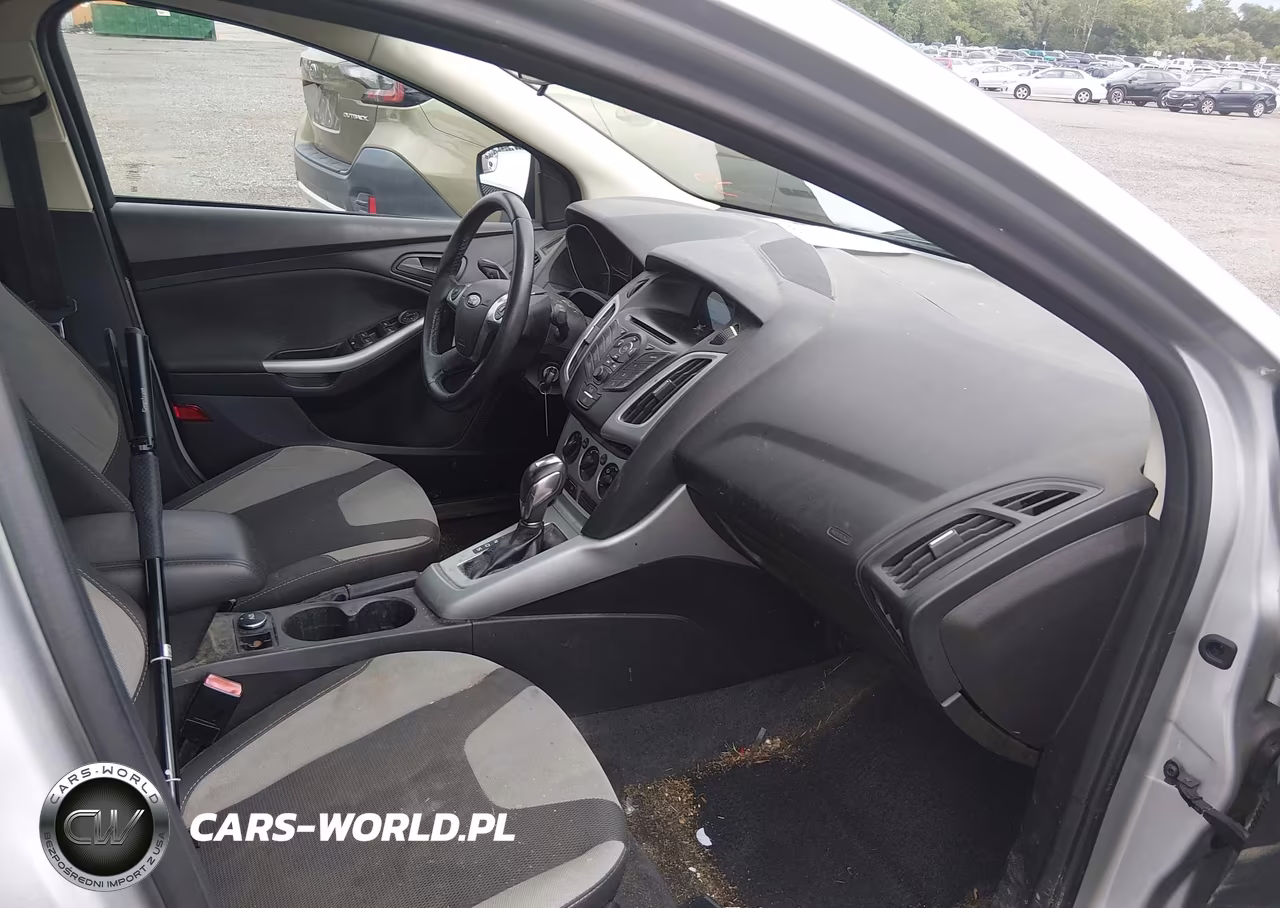 2012 Ford Focus Se VIN:1FAHP3F29CL150237 - 5