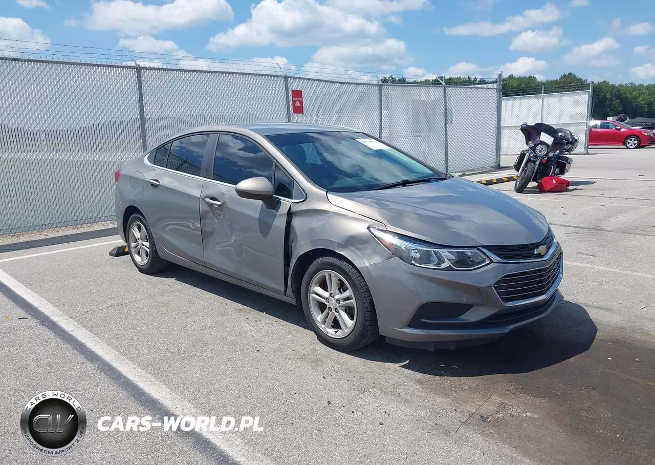 2018 Chevrolet Cruze Lt Auto – zdjęcie 1 z 16