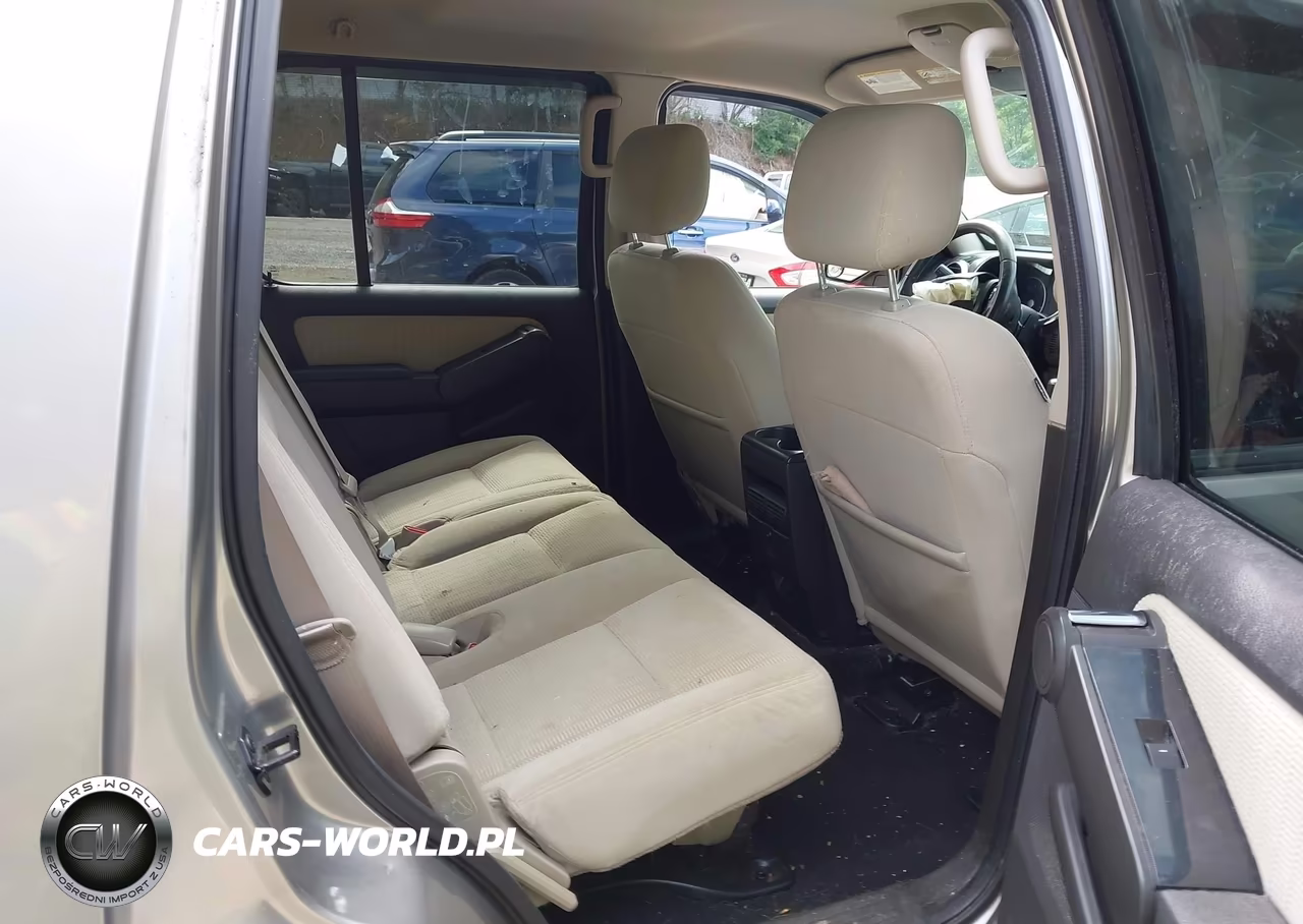 2008 Ford Explorer Xlt VIN:1FMEU73E78UB00087 - 8