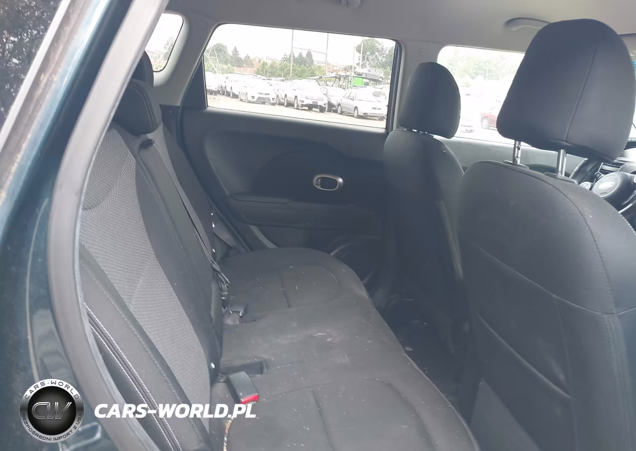 2017 Kia Soul + VIN:KNDJP3A57H7443079 - 8