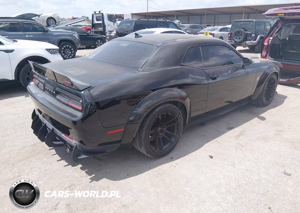 2018 Dodge Challenger R-T Scat Pack VIN:2C3CDZFJ5JH204834 - 4