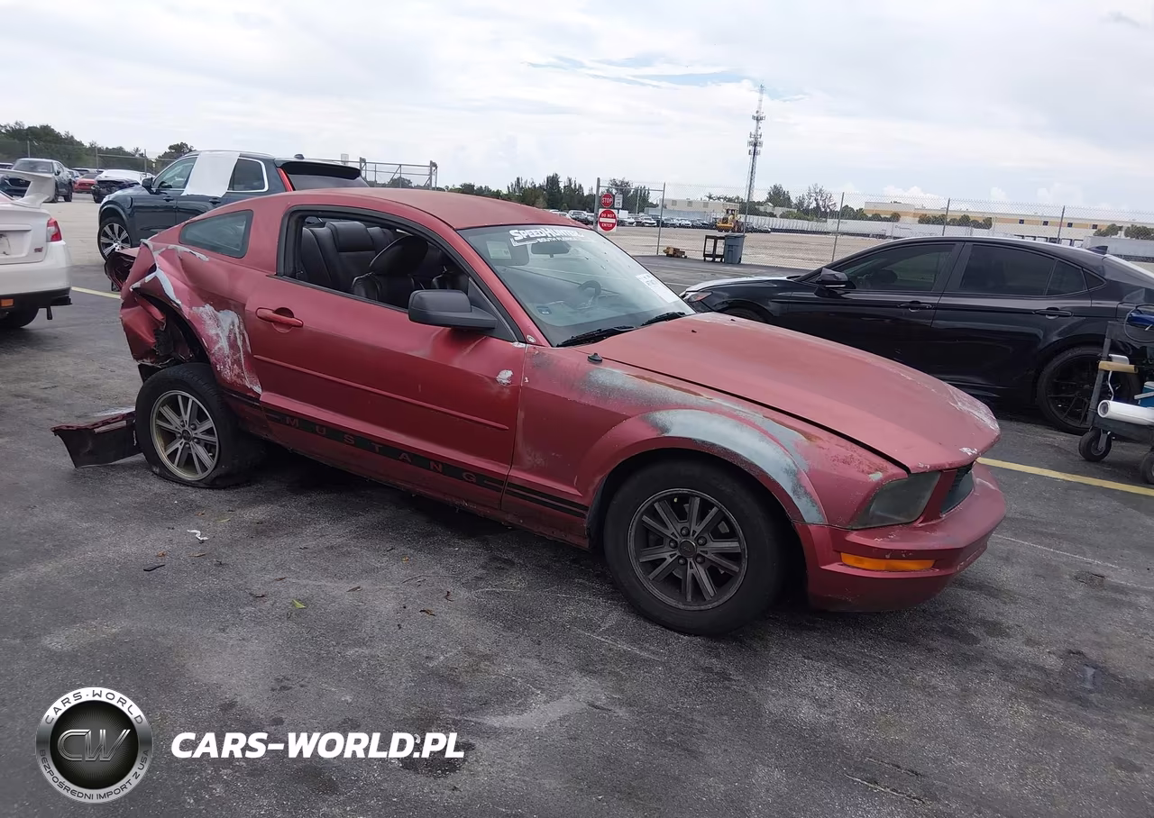 2005 Ford Mustang V6 Deluxe-V6 Premium