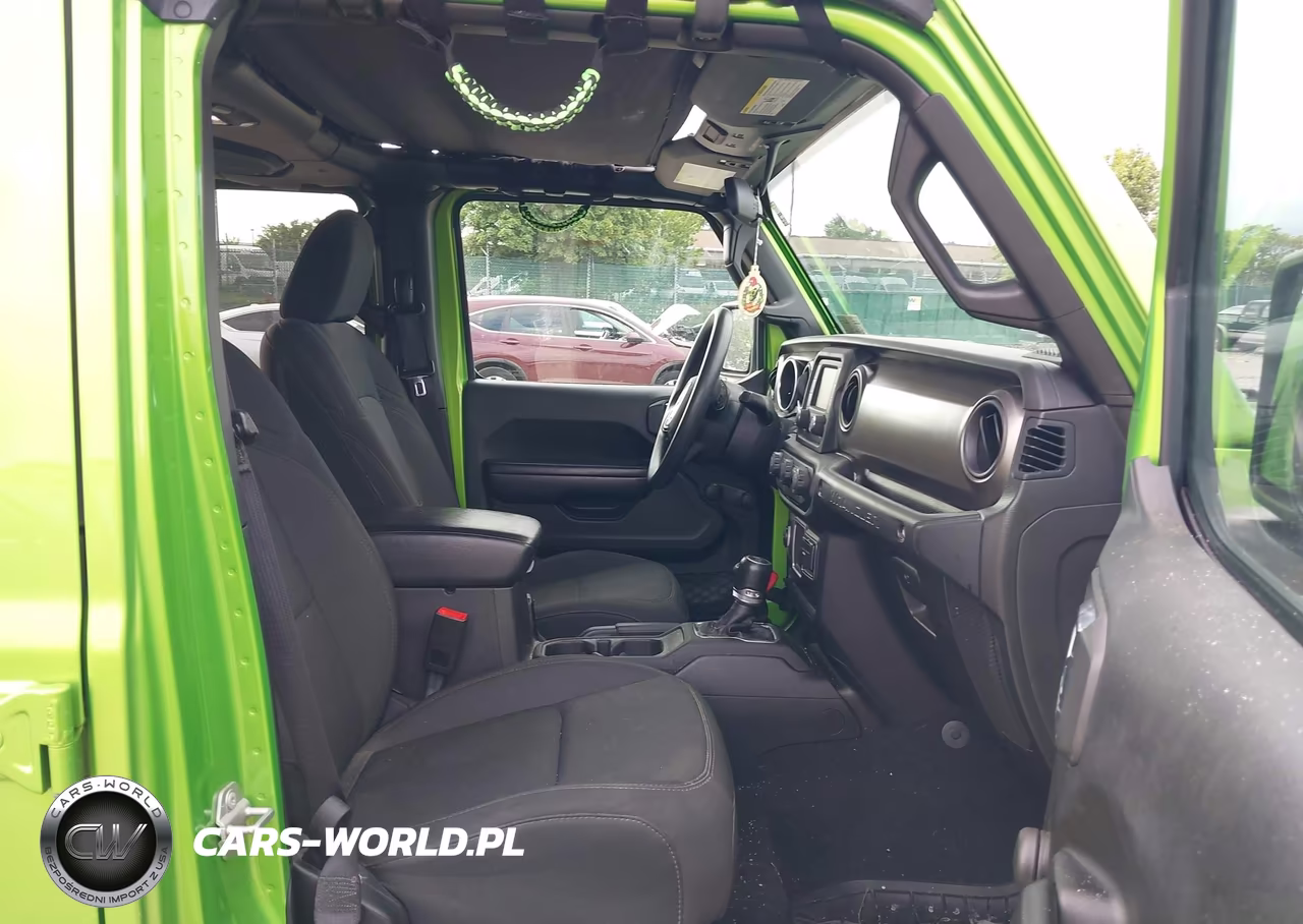 2018 Jeep Wrangler Unlimited Sport 4X4 VIN:1C4HJXDN6JW237248 - 5