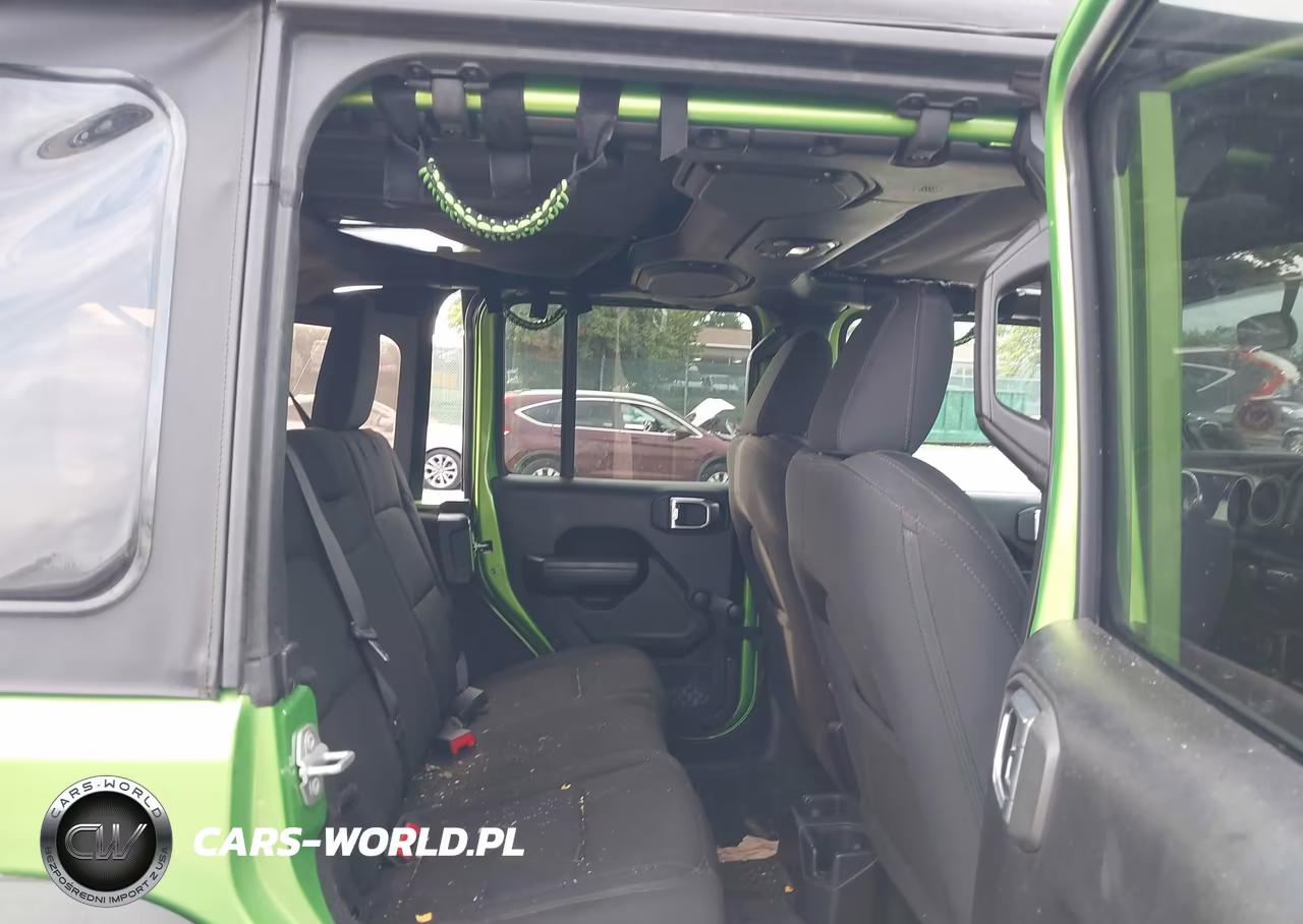 2018 Jeep Wrangler Unlimited Sport 4X4 VIN:1C4HJXDN6JW237248 - 8