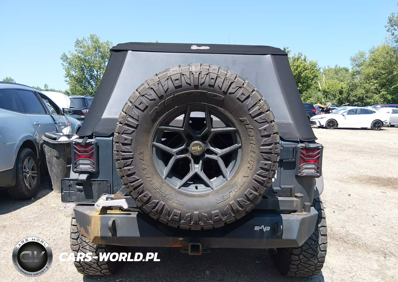 2017 Jeep Wrangler Unlimited Smoky Mountain VIN:1C4BJWEGXHL658255 - 17
