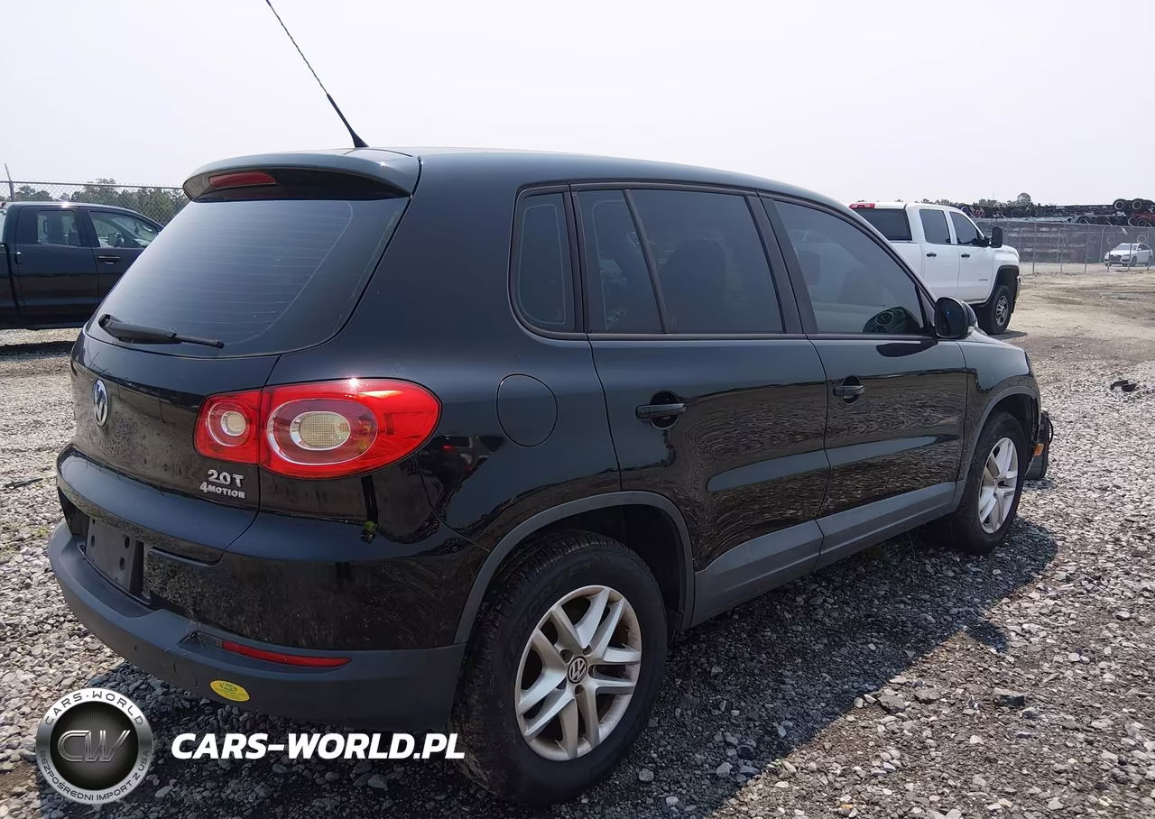 2011 Volkswagen Tiguan S VIN:WVGBV7AX7BW564240 - 4