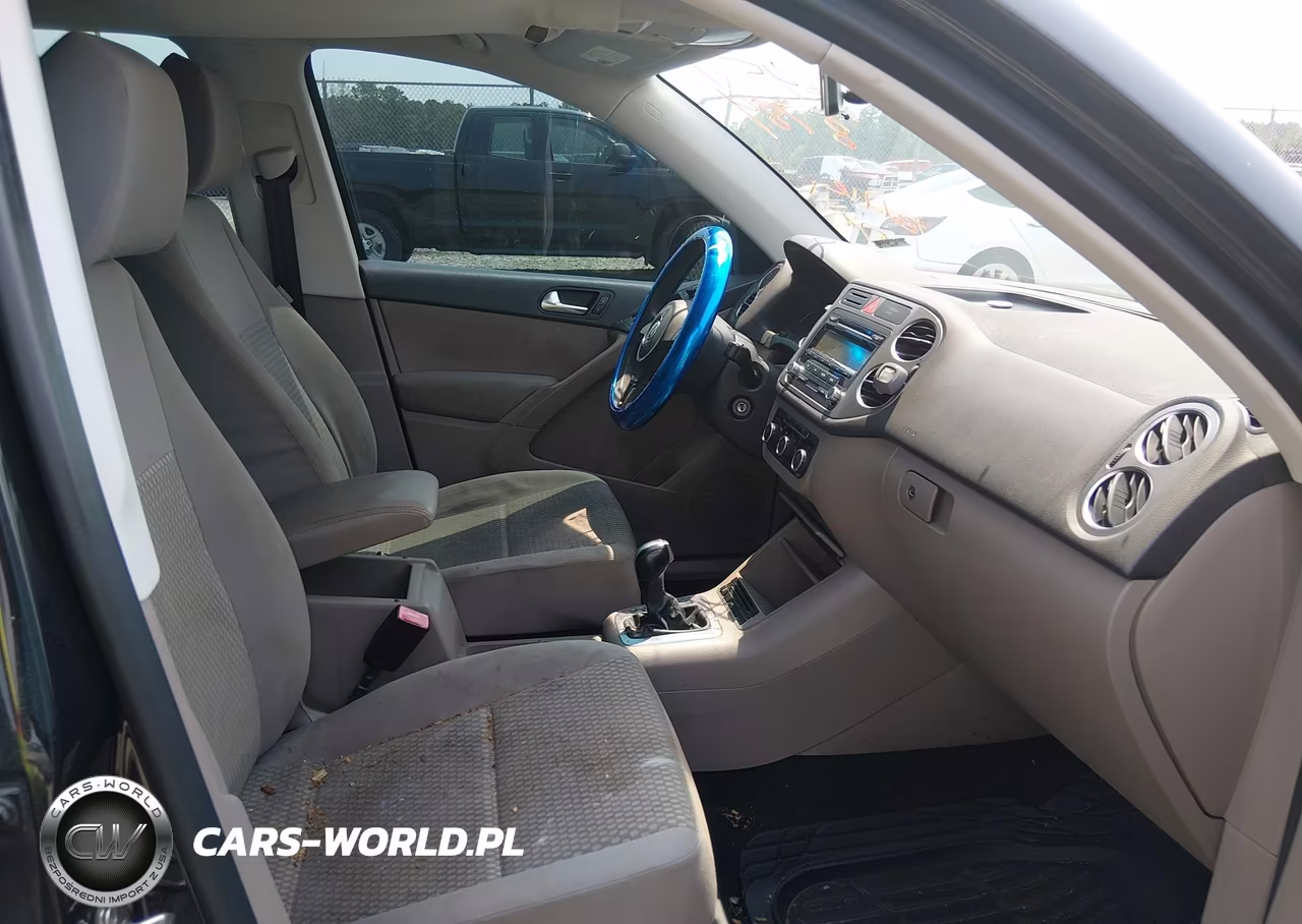 2011 Volkswagen Tiguan S VIN:WVGBV7AX7BW564240 - 5