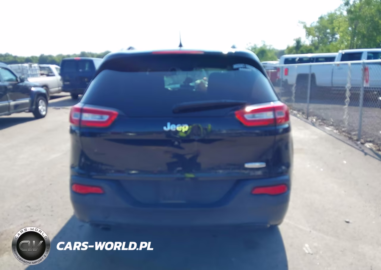 2015 Jeep Cherokee Latitude VIN:1C4PJLCB9FW642992 - 16