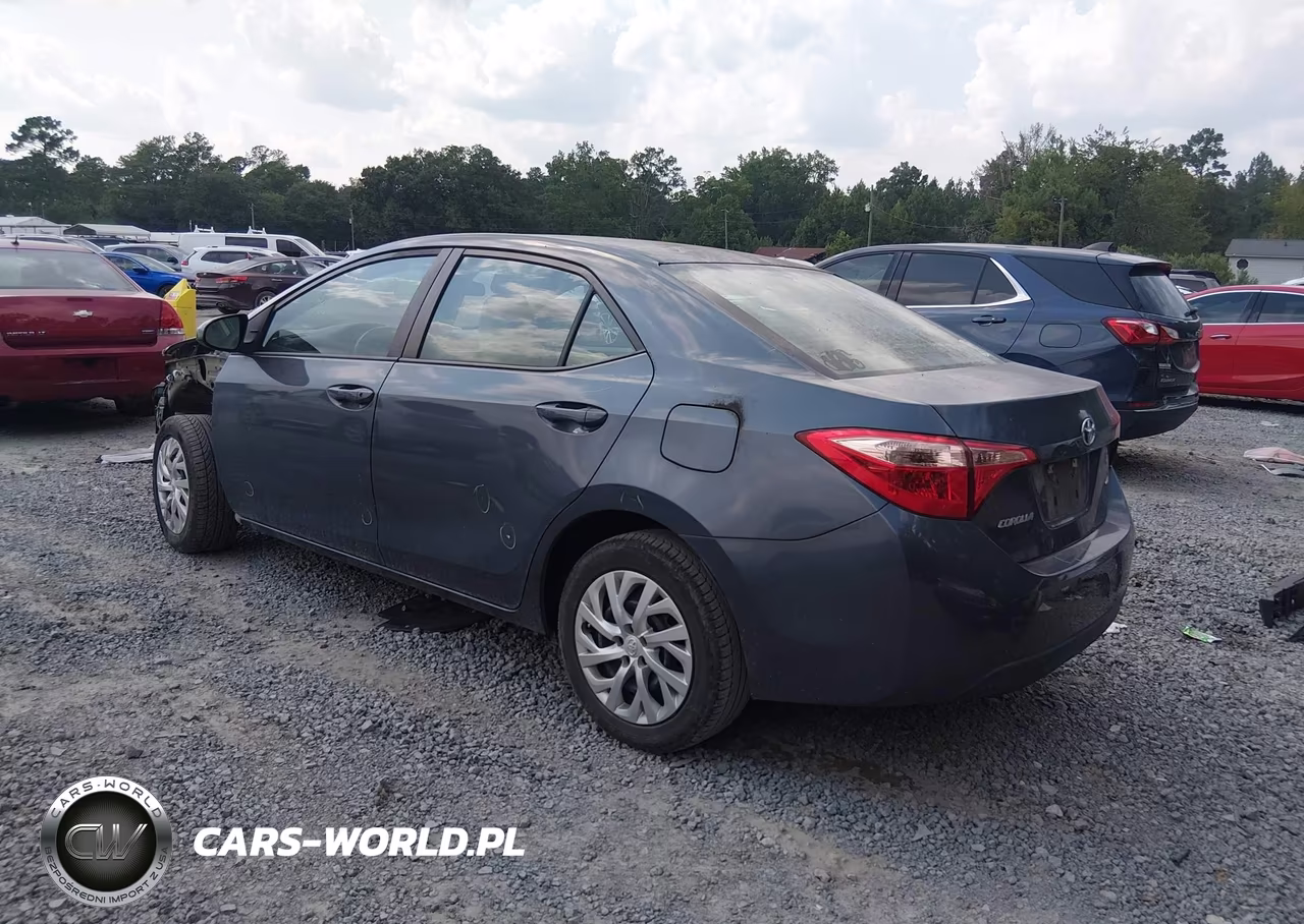 2019 Toyota Corolla Le VIN:5YFBURHE7KP868684 - 3